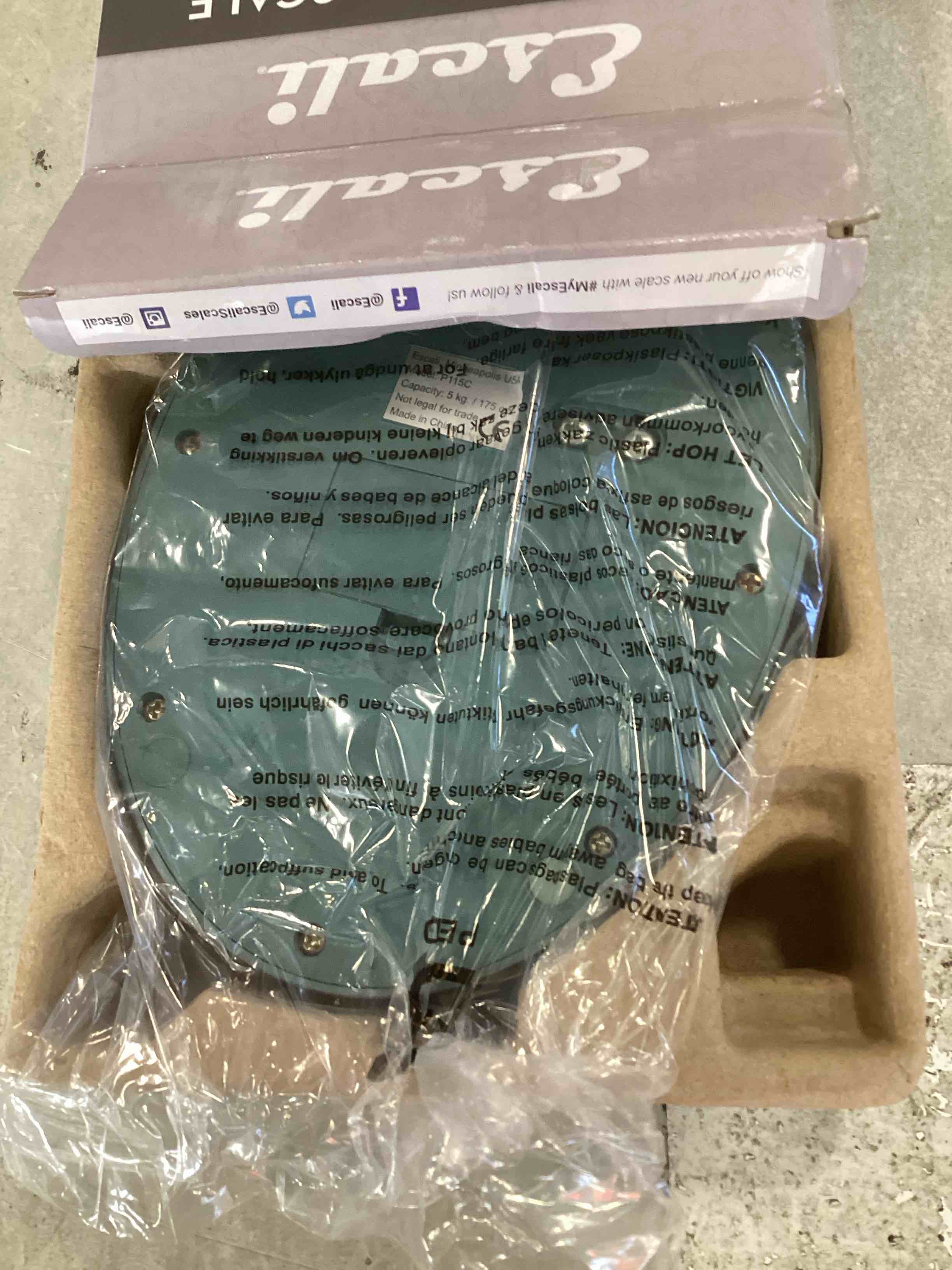 https://s3.amazonaws.com/lotting-images-prod/bidfta/BLU6664001_1719578946210.jpeg