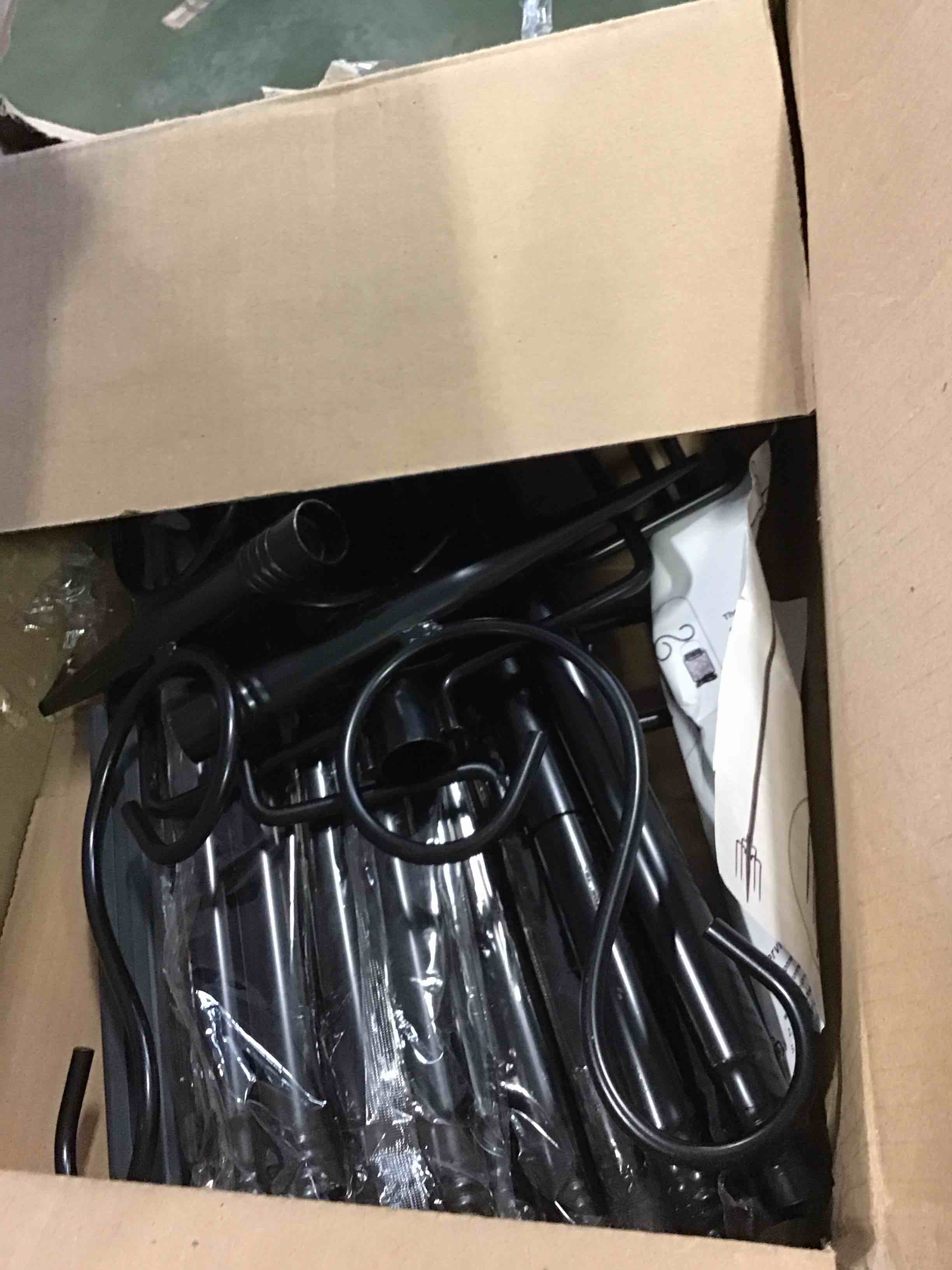 https://s3.amazonaws.com/lotting-images-prod/bidfta/BLU6664442_1719935124412.jpeg