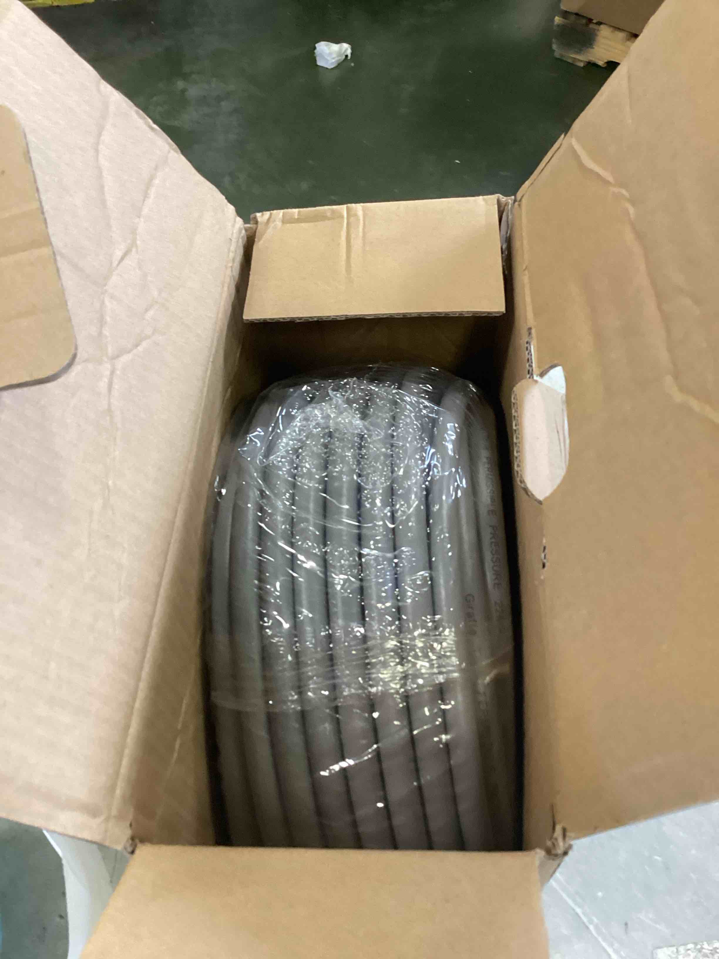 https://s3.amazonaws.com/lotting-images-prod/bidfta/BLU6664498_1719945253550.jpeg