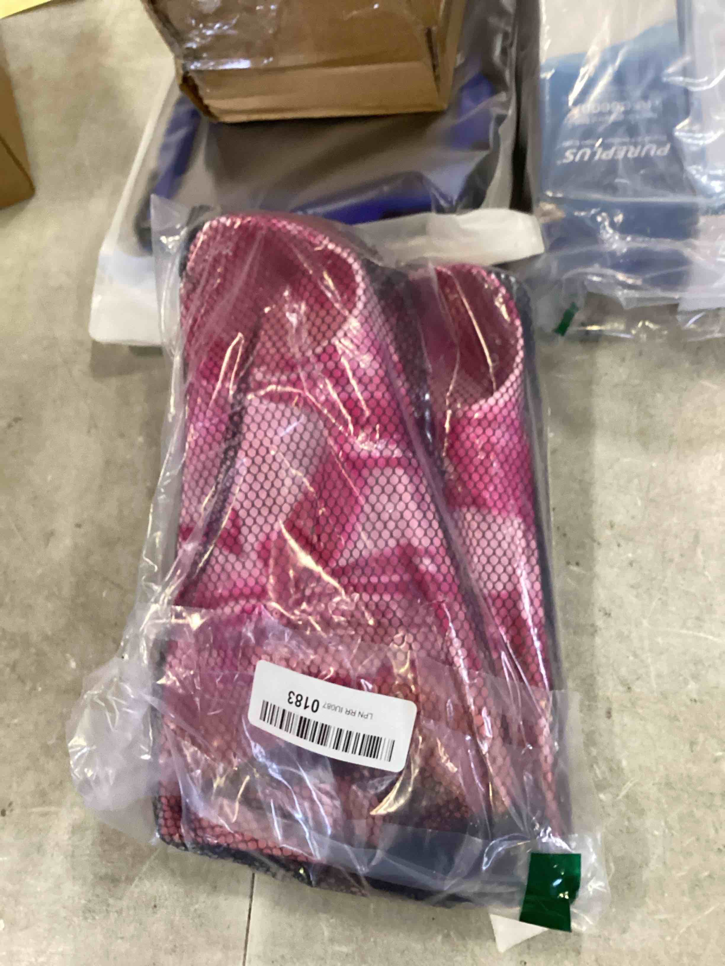https://s3.amazonaws.com/lotting-images-prod/bidfta/BLU6664516_1719947172006.jpeg