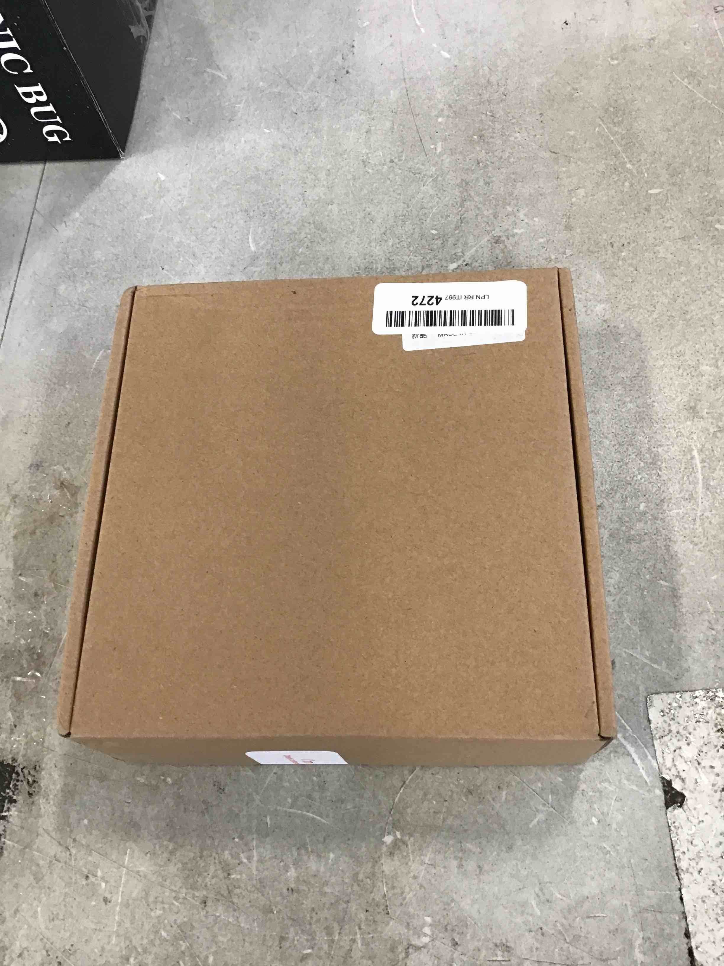 https://s3.amazonaws.com/lotting-images-prod/bidfta/BLU6664627_1720010030196.jpeg
