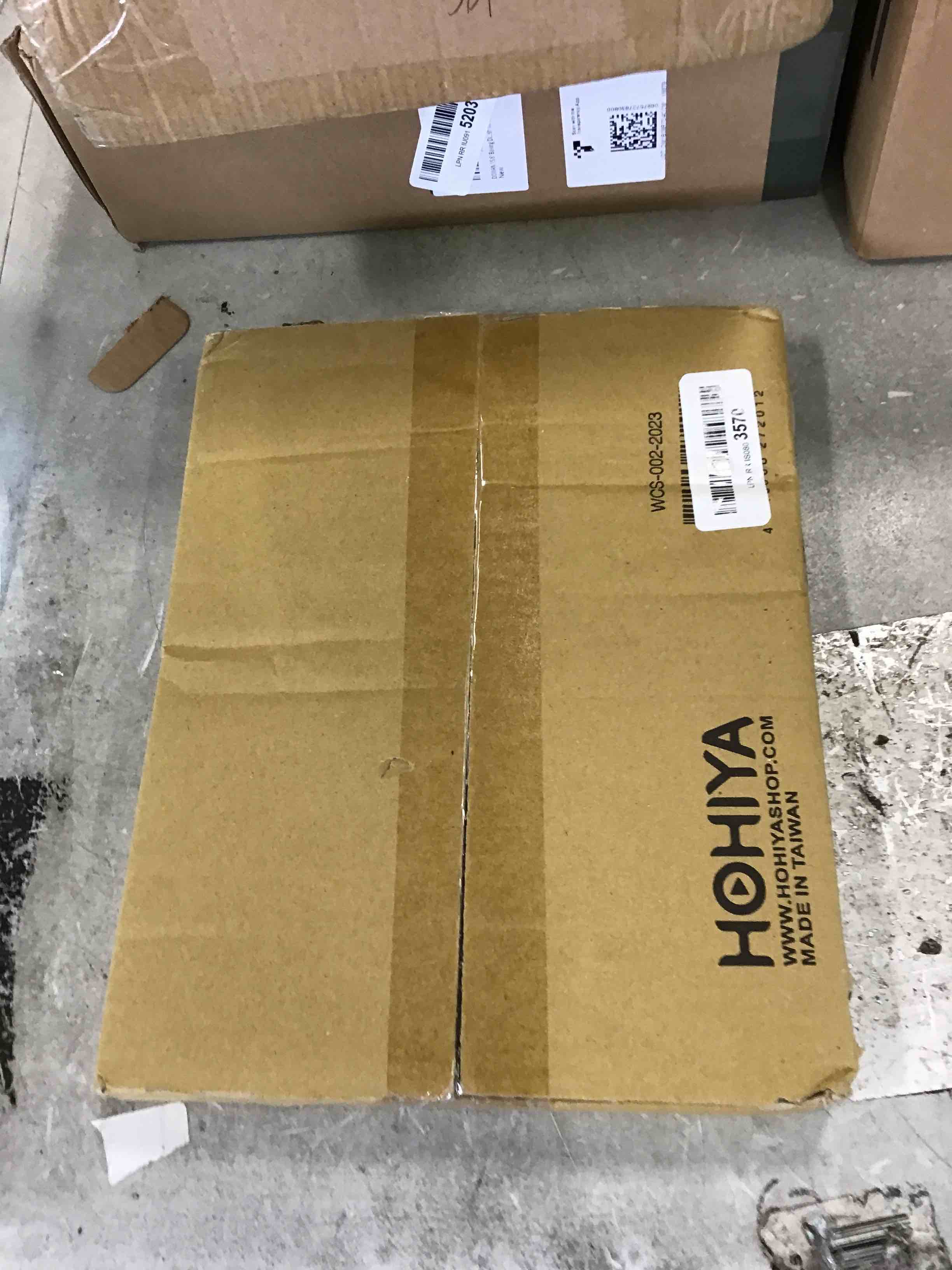 https://s3.amazonaws.com/lotting-images-prod/bidfta/BLU6664683_1720018879536.jpeg