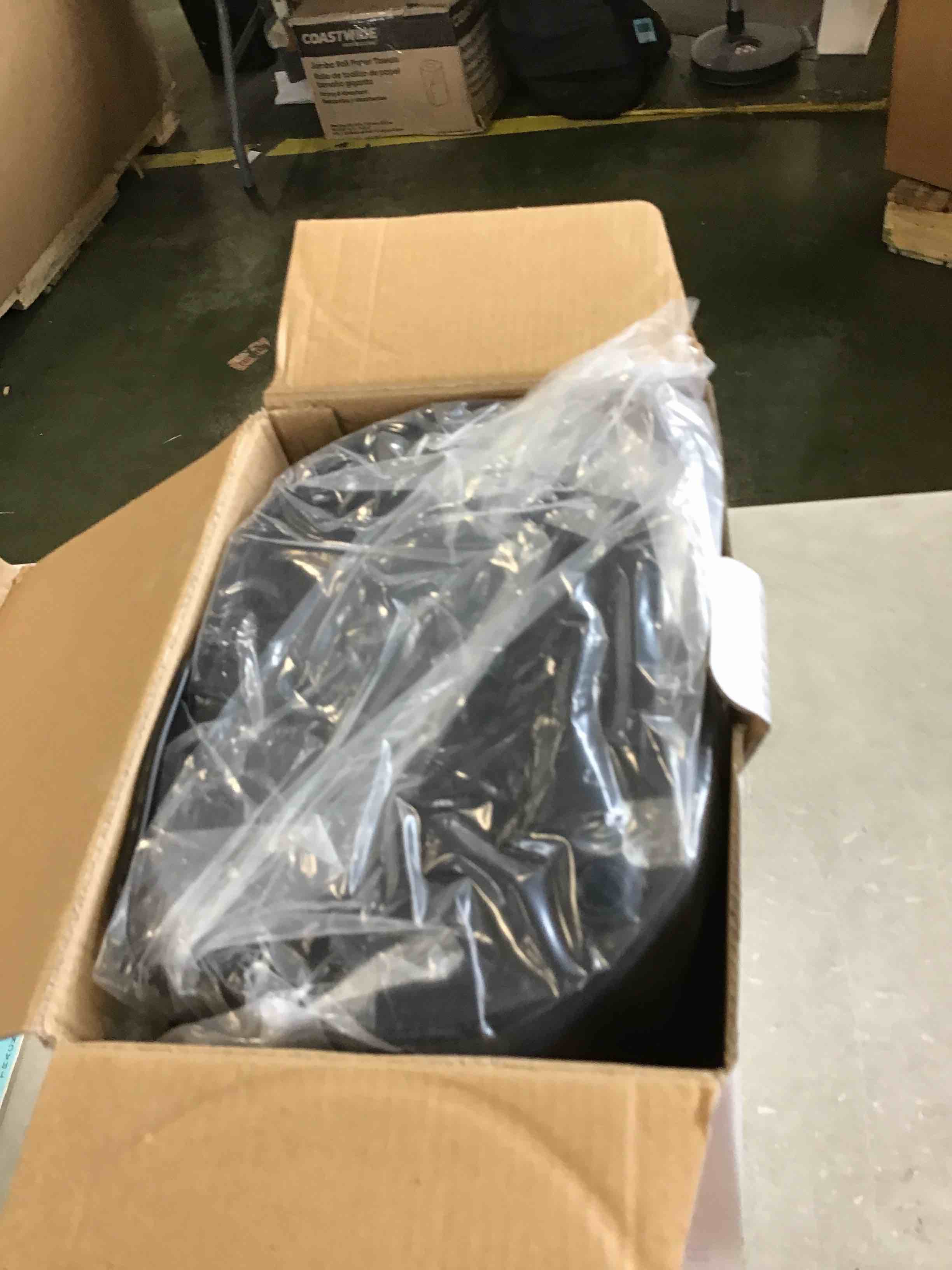 https://s3.amazonaws.com/lotting-images-prod/bidfta/BLU6664854_1720036199306.jpeg