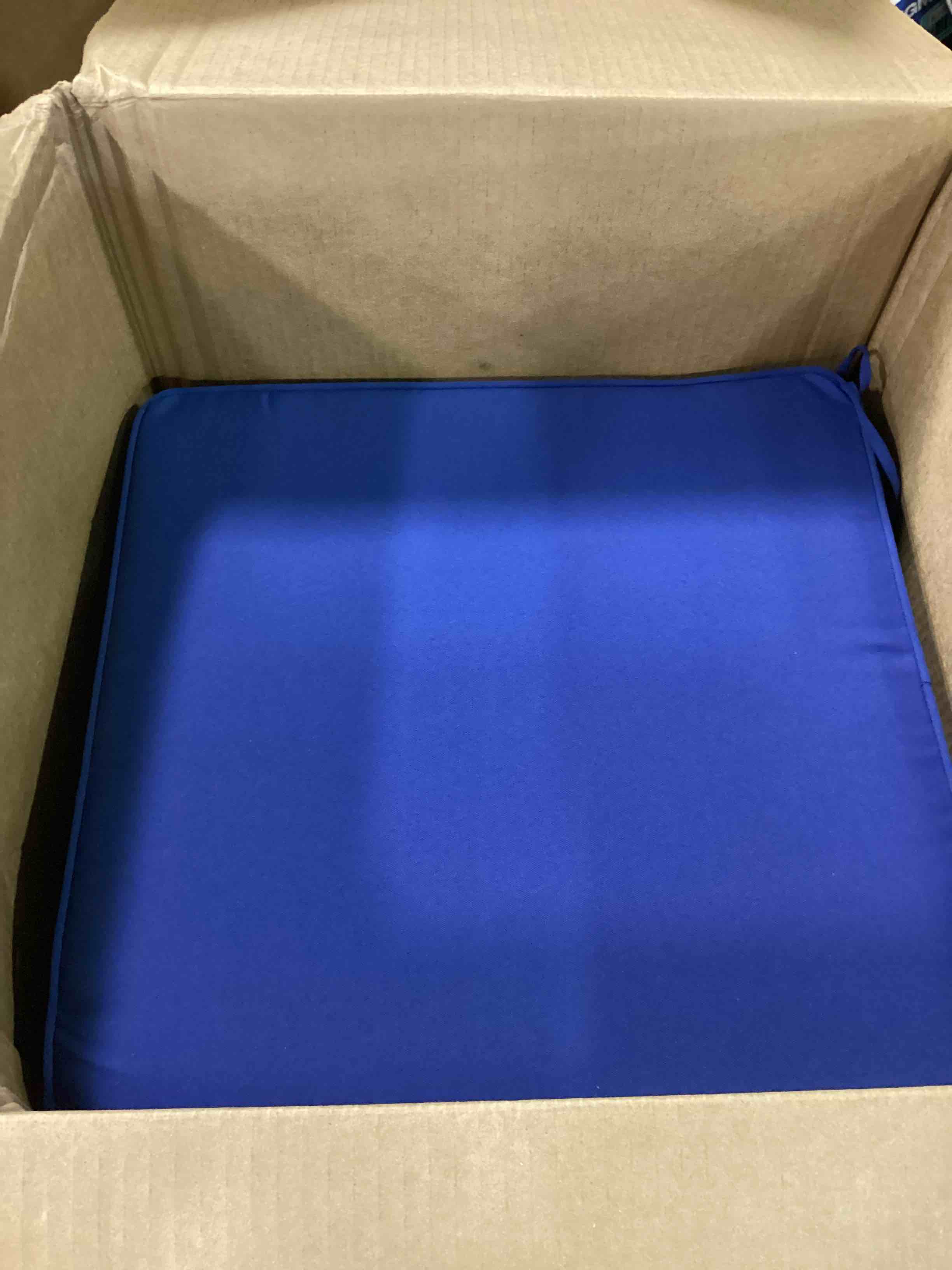 https://s3.amazonaws.com/lotting-images-prod/bidfta/BLU6664971_1719516248341.jpeg