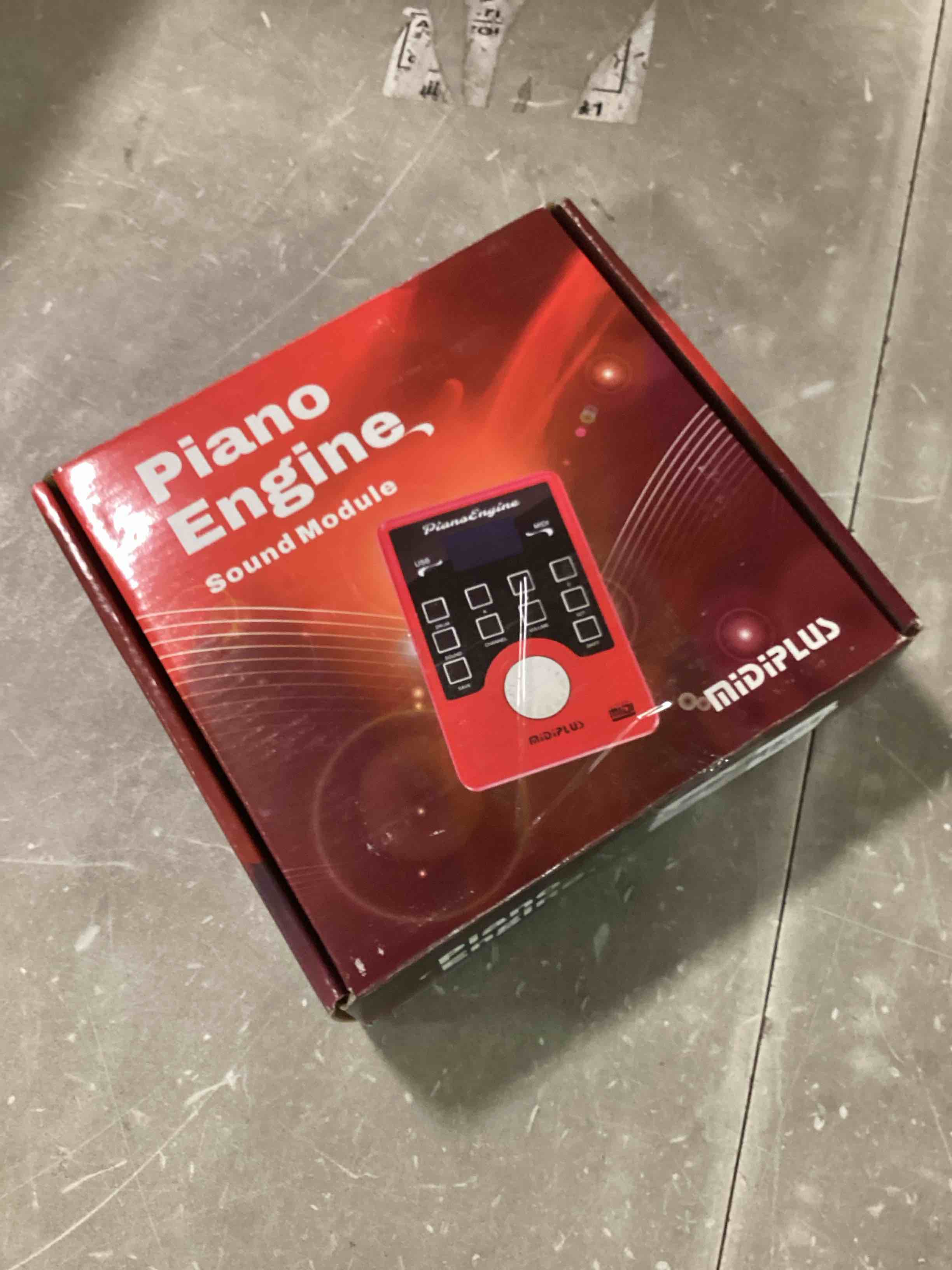https://s3.amazonaws.com/lotting-images-prod/bidfta/BLU6665147_1719593762518.jpeg