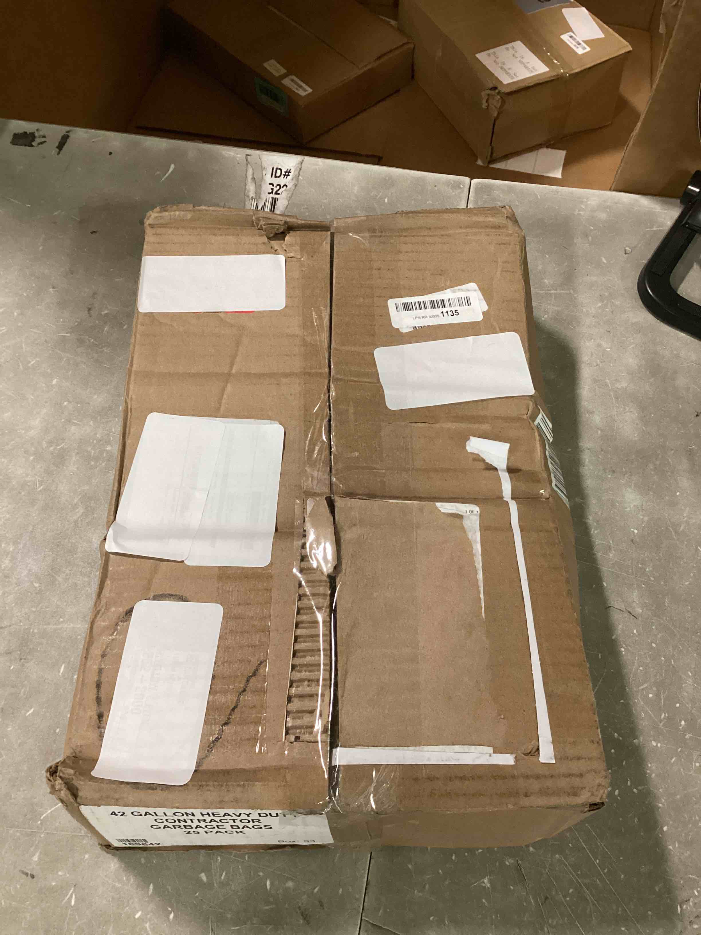 https://s3.amazonaws.com/lotting-images-prod/bidfta/BLU6666081_1720034876113.jpeg