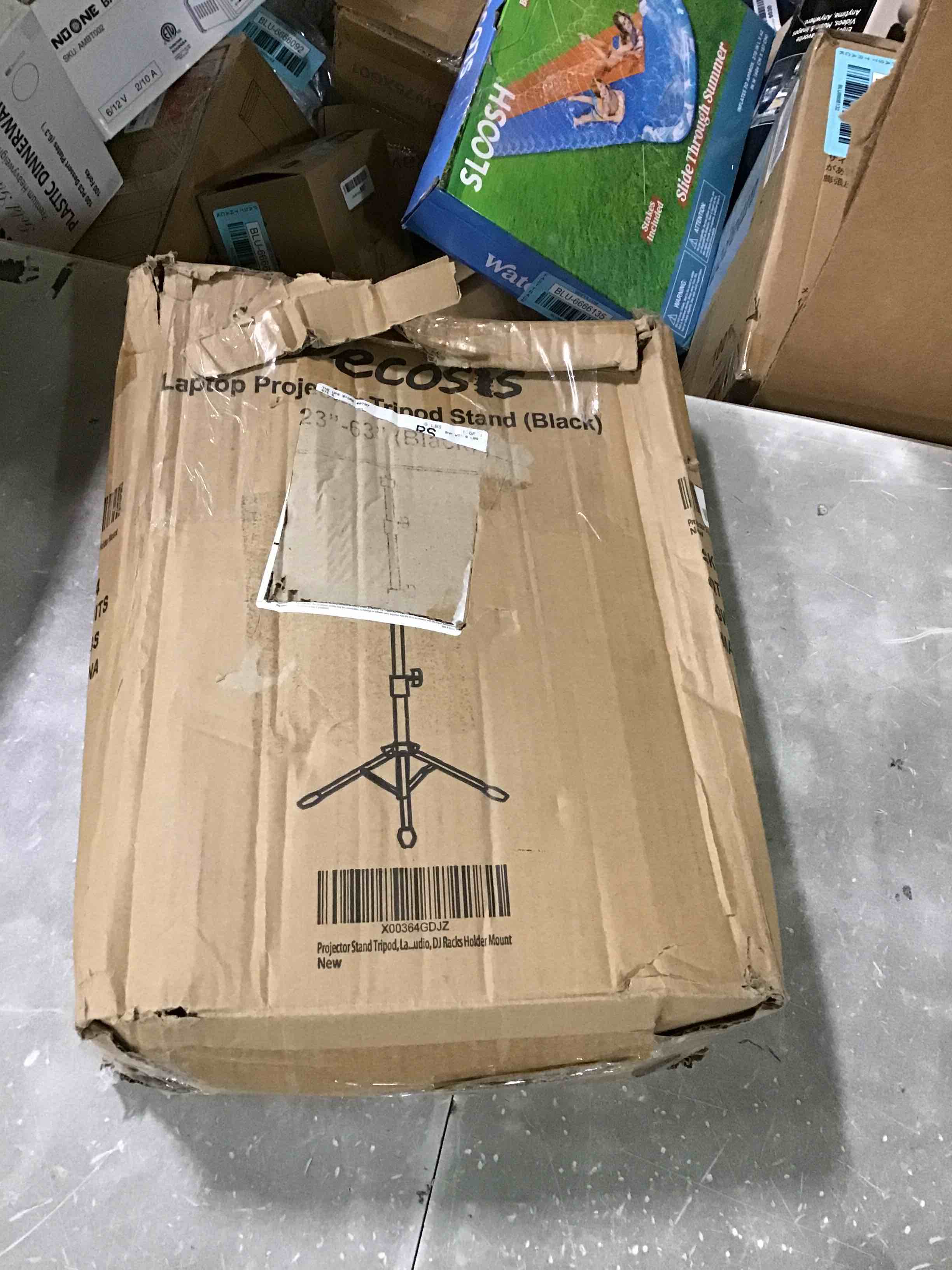 https://s3.amazonaws.com/lotting-images-prod/bidfta/BLU6666136_1720182129341.jpeg