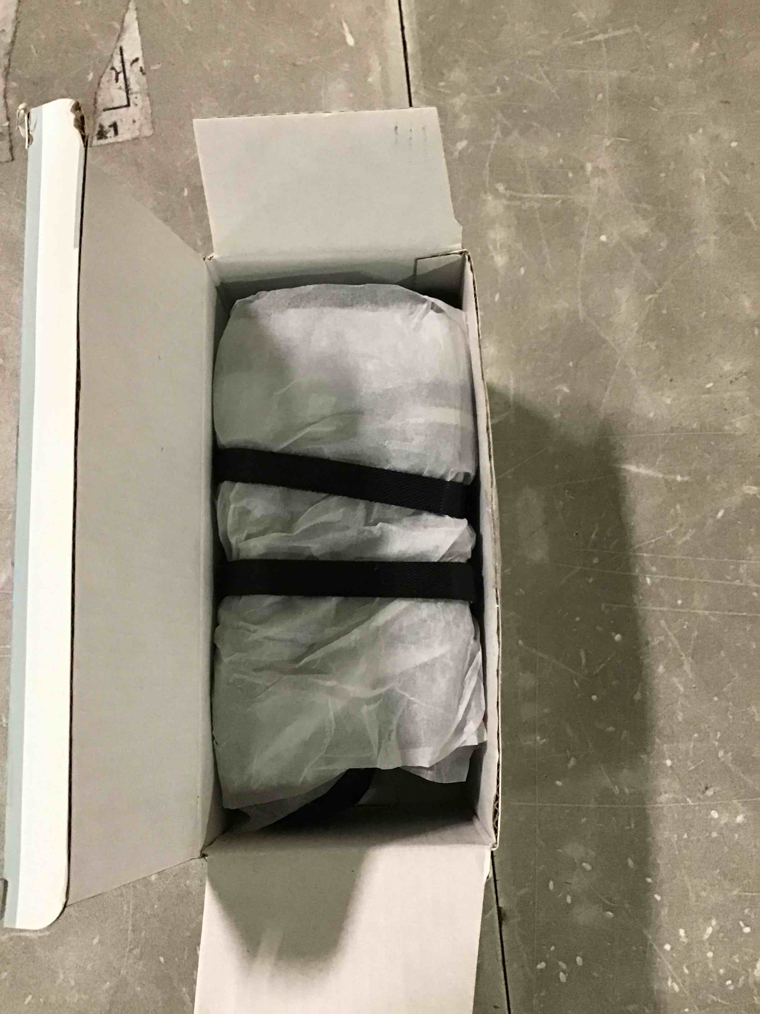 https://s3.amazonaws.com/lotting-images-prod/bidfta/BLU6666170_1720184780298.jpeg