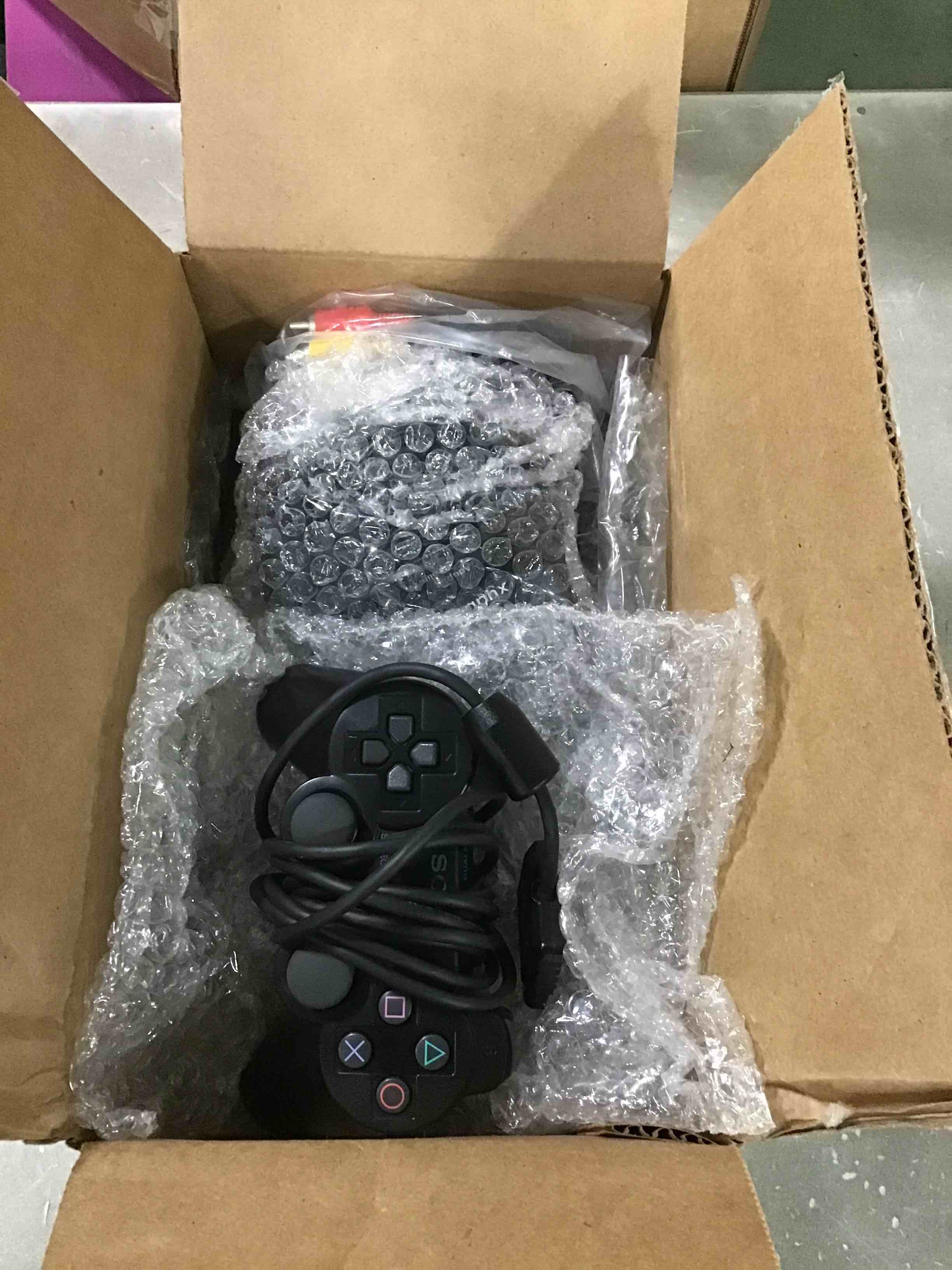 https://s3.amazonaws.com/lotting-images-prod/bidfta/BLU6666186_1720185785228.jpeg