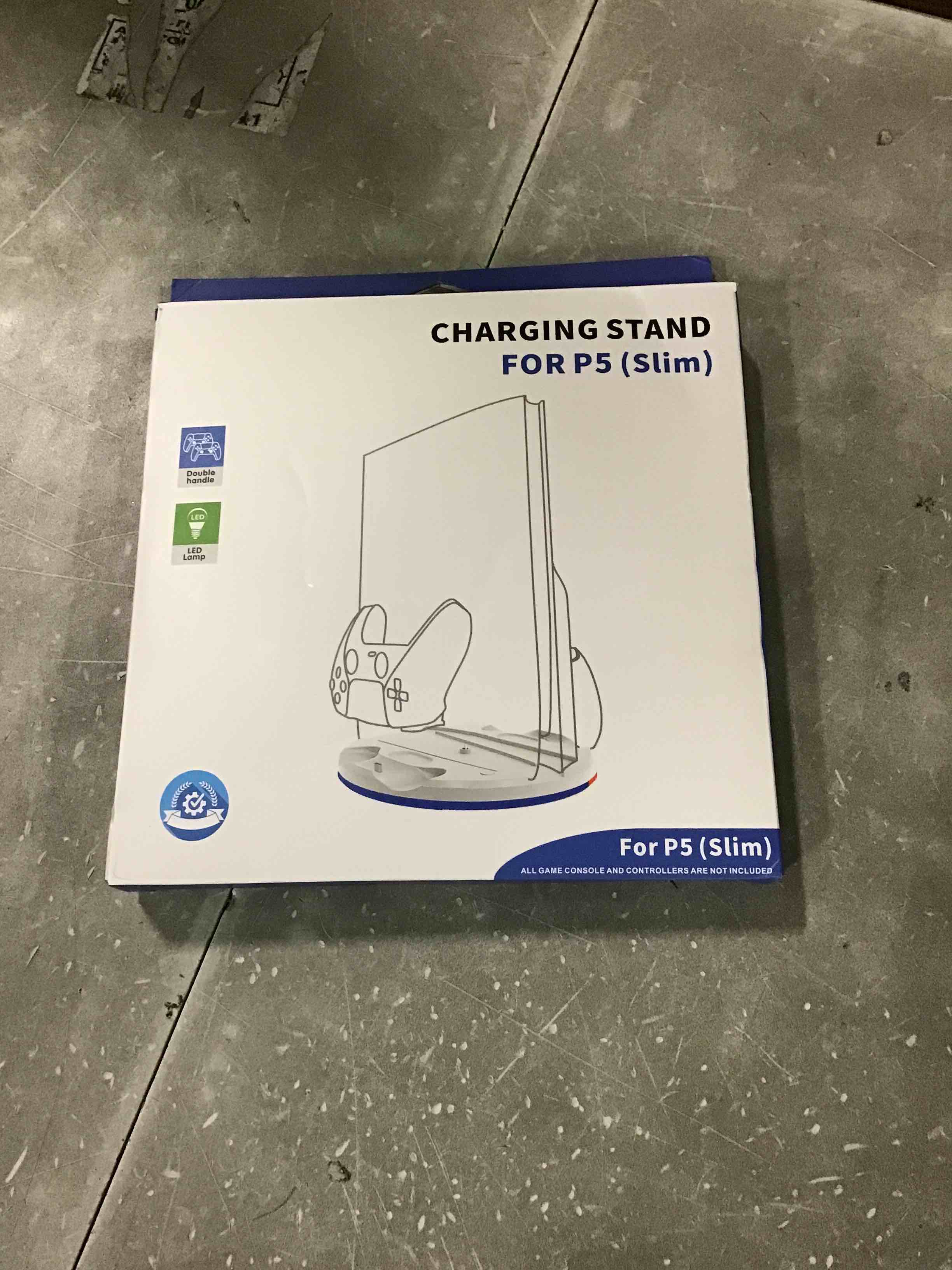 https://s3.amazonaws.com/lotting-images-prod/bidfta/BLU6666391_1720207475156.jpeg