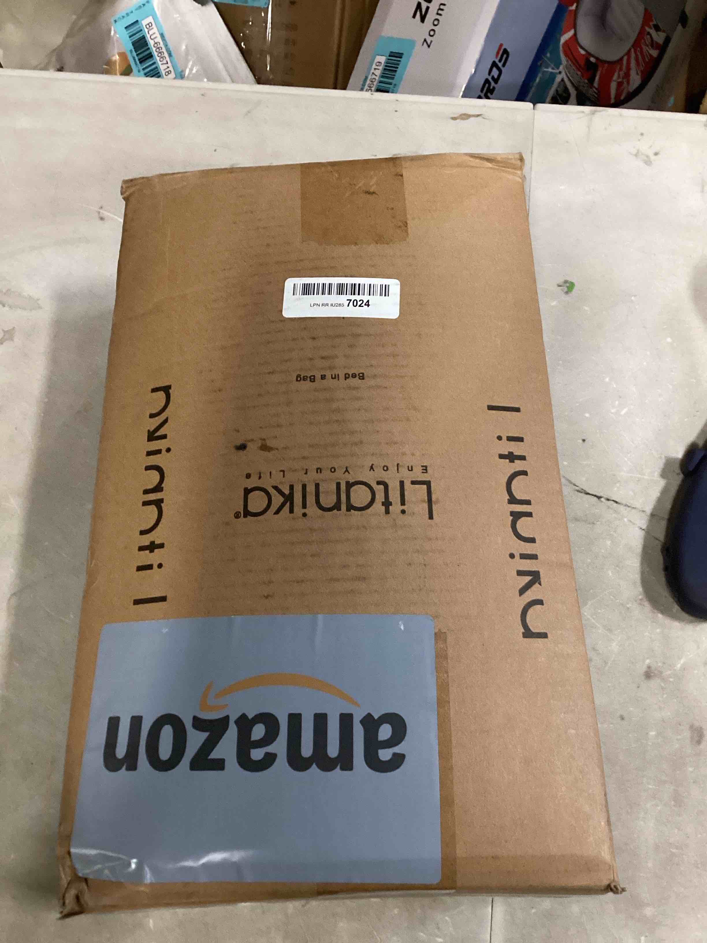 https://s3.amazonaws.com/lotting-images-prod/bidfta/BLU6666731_1720183173789.jpeg