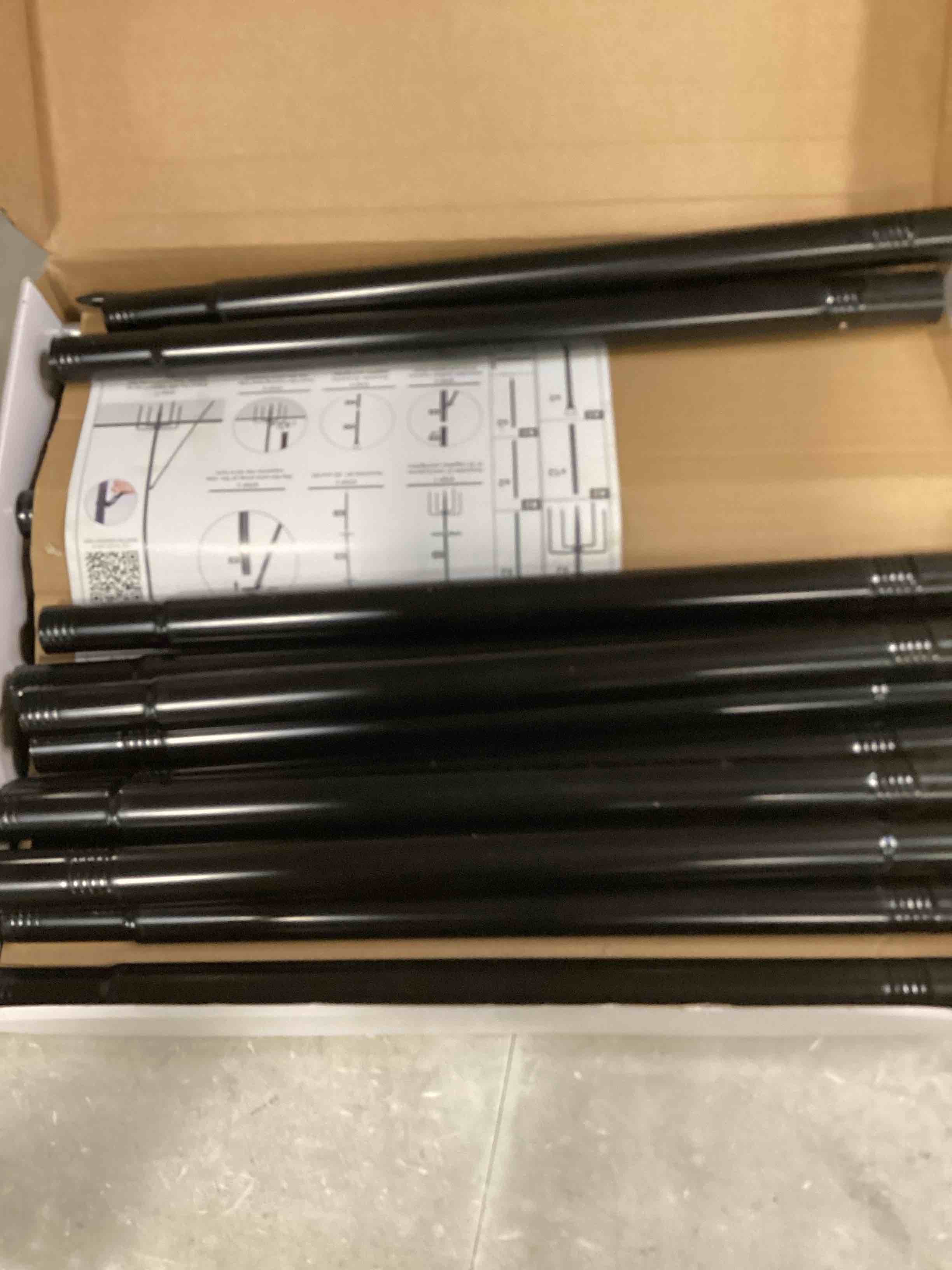 https://s3.amazonaws.com/lotting-images-prod/bidfta/BLU6666765_1720186702129.jpeg
