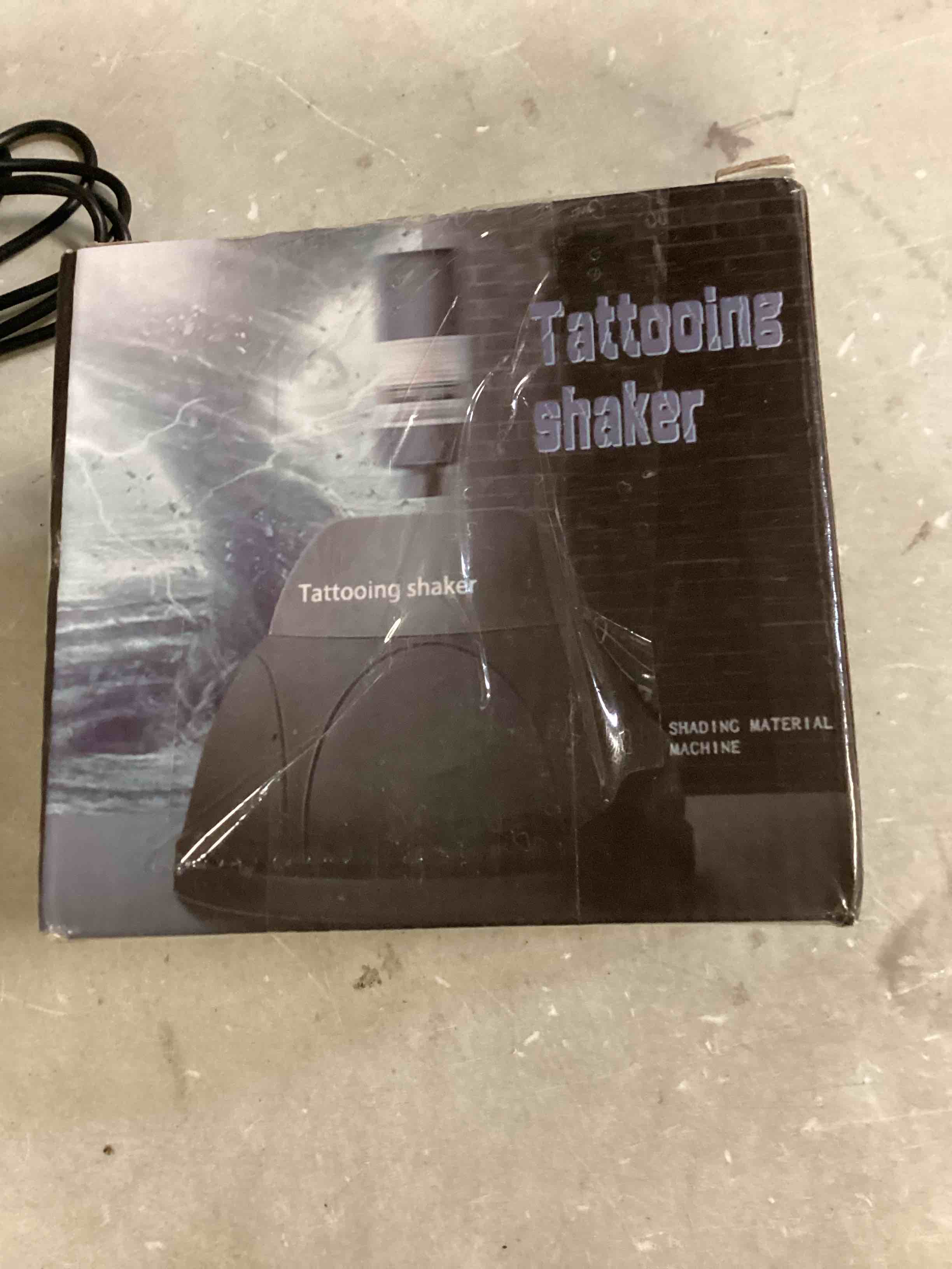 https://s3.amazonaws.com/lotting-images-prod/bidfta/BLU6666777_1720187673328.jpeg