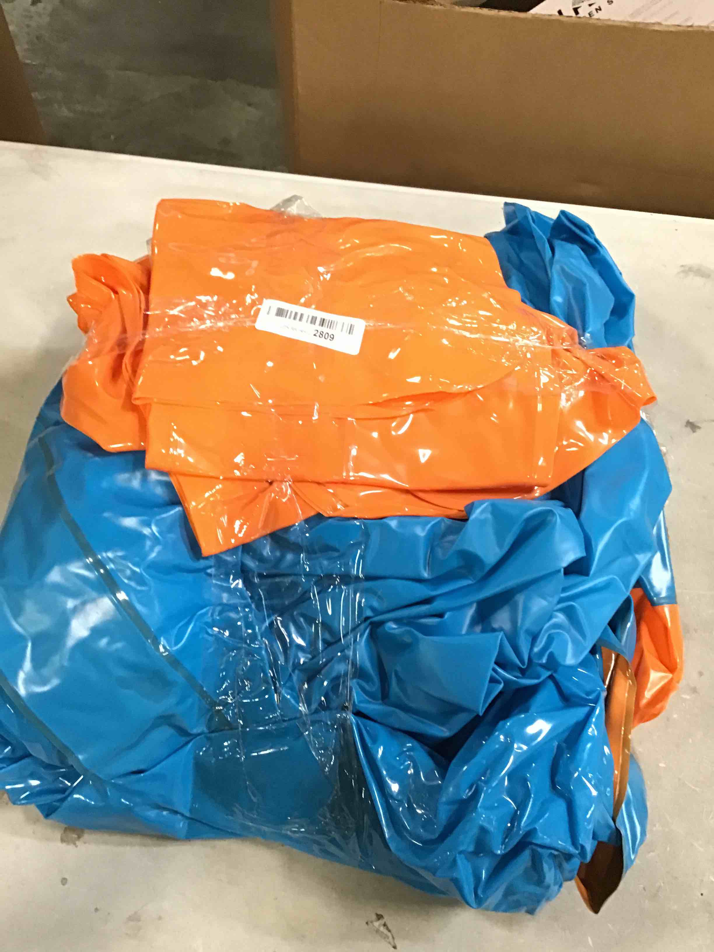 https://s3.amazonaws.com/lotting-images-prod/bidfta/BLU6667152_1720456692152.jpeg