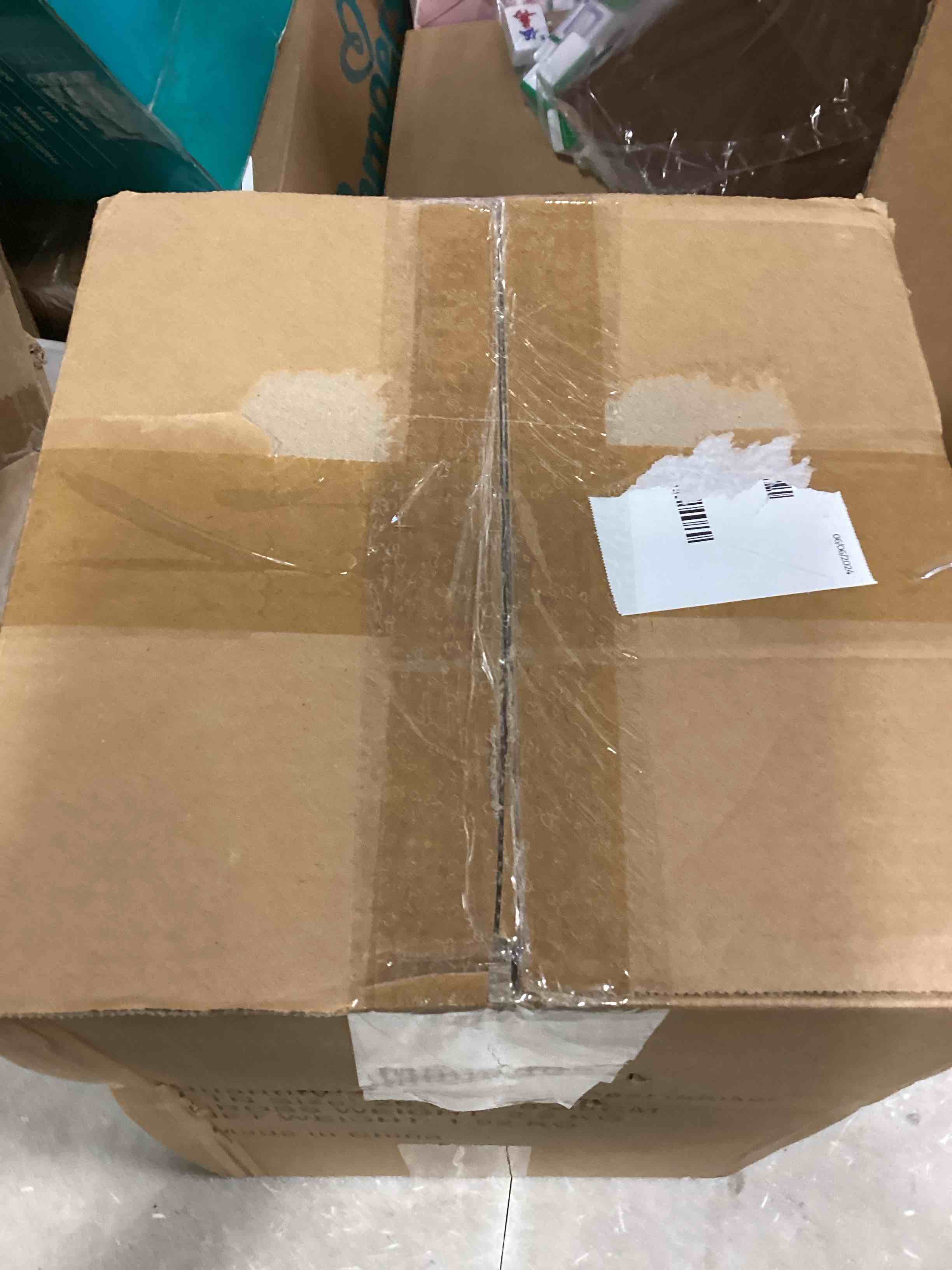 https://s3.amazonaws.com/lotting-images-prod/bidfta/BLU6667316_1720526880266.jpeg