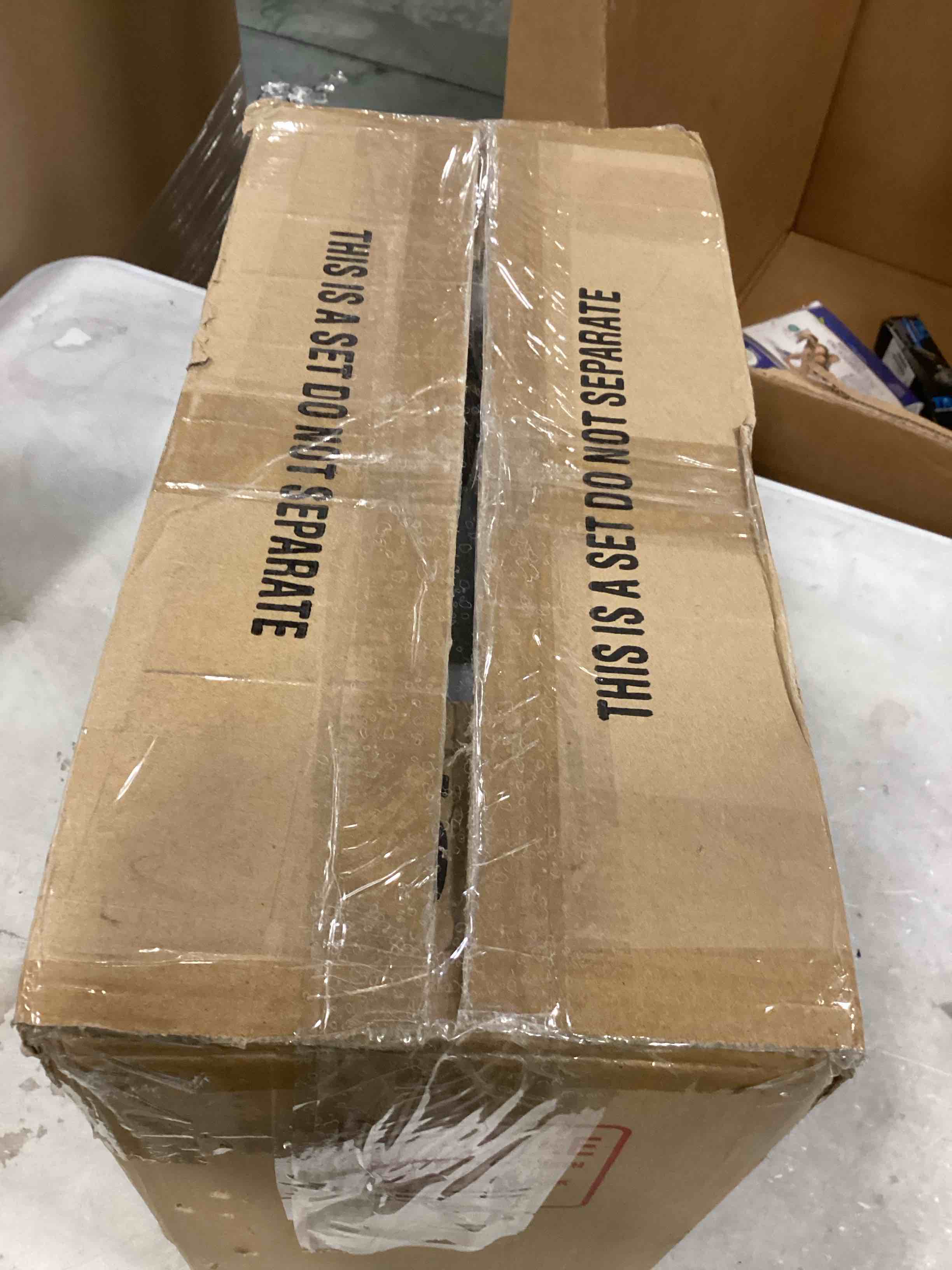 https://s3.amazonaws.com/lotting-images-prod/bidfta/BLU6667348_1720529862547.jpeg