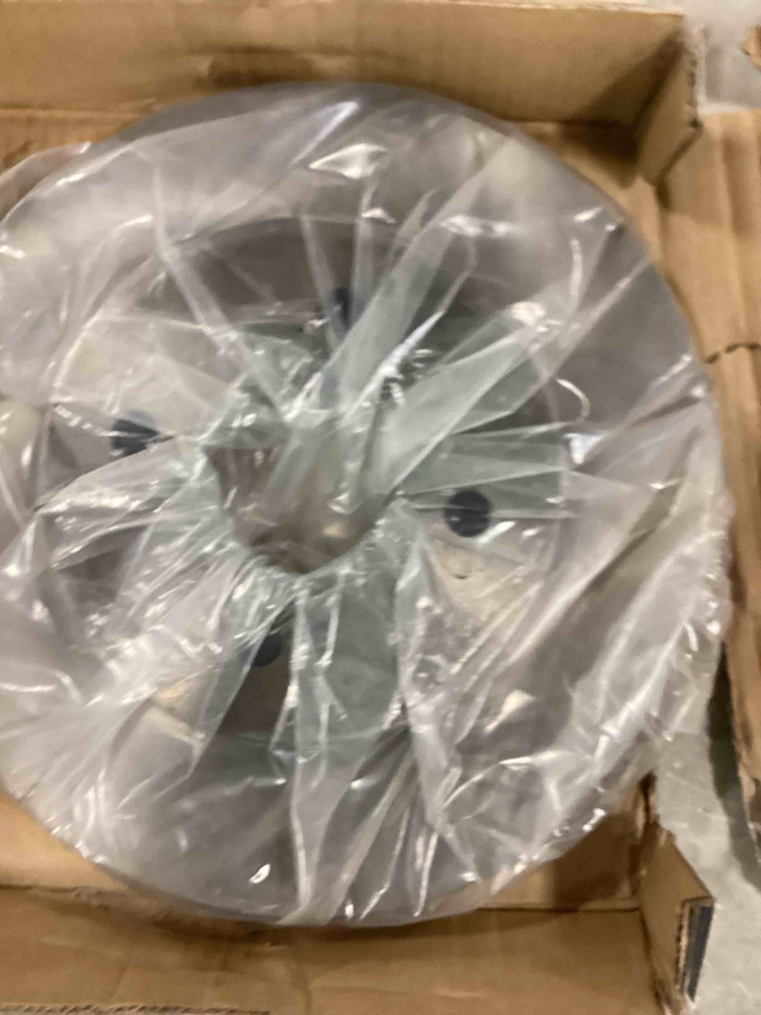 https://s3.amazonaws.com/lotting-images-prod/bidfta/BLU6667406_1720535832792.jpeg