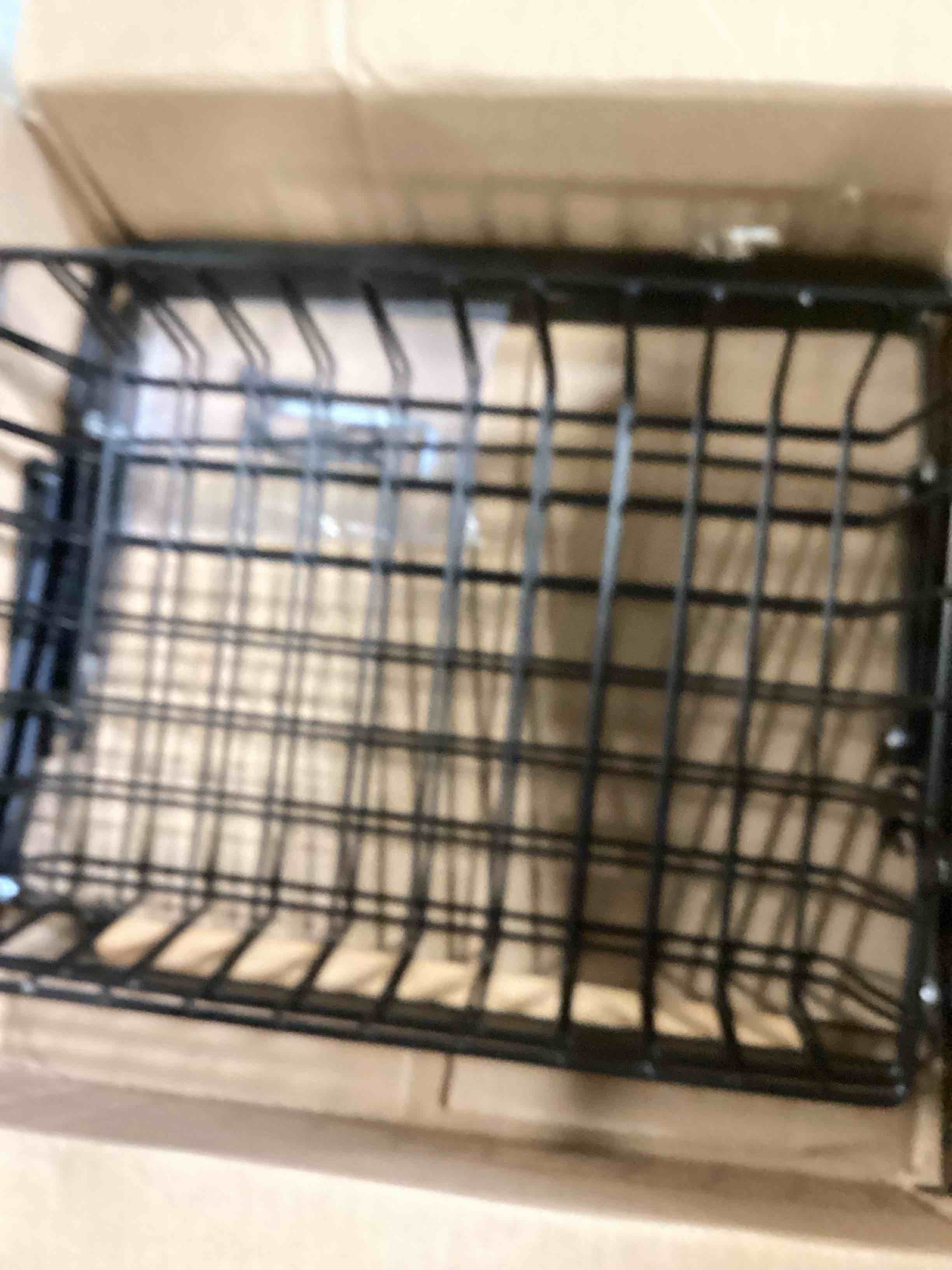 https://s3.amazonaws.com/lotting-images-prod/bidfta/BLU6667549_1720551517250.jpeg