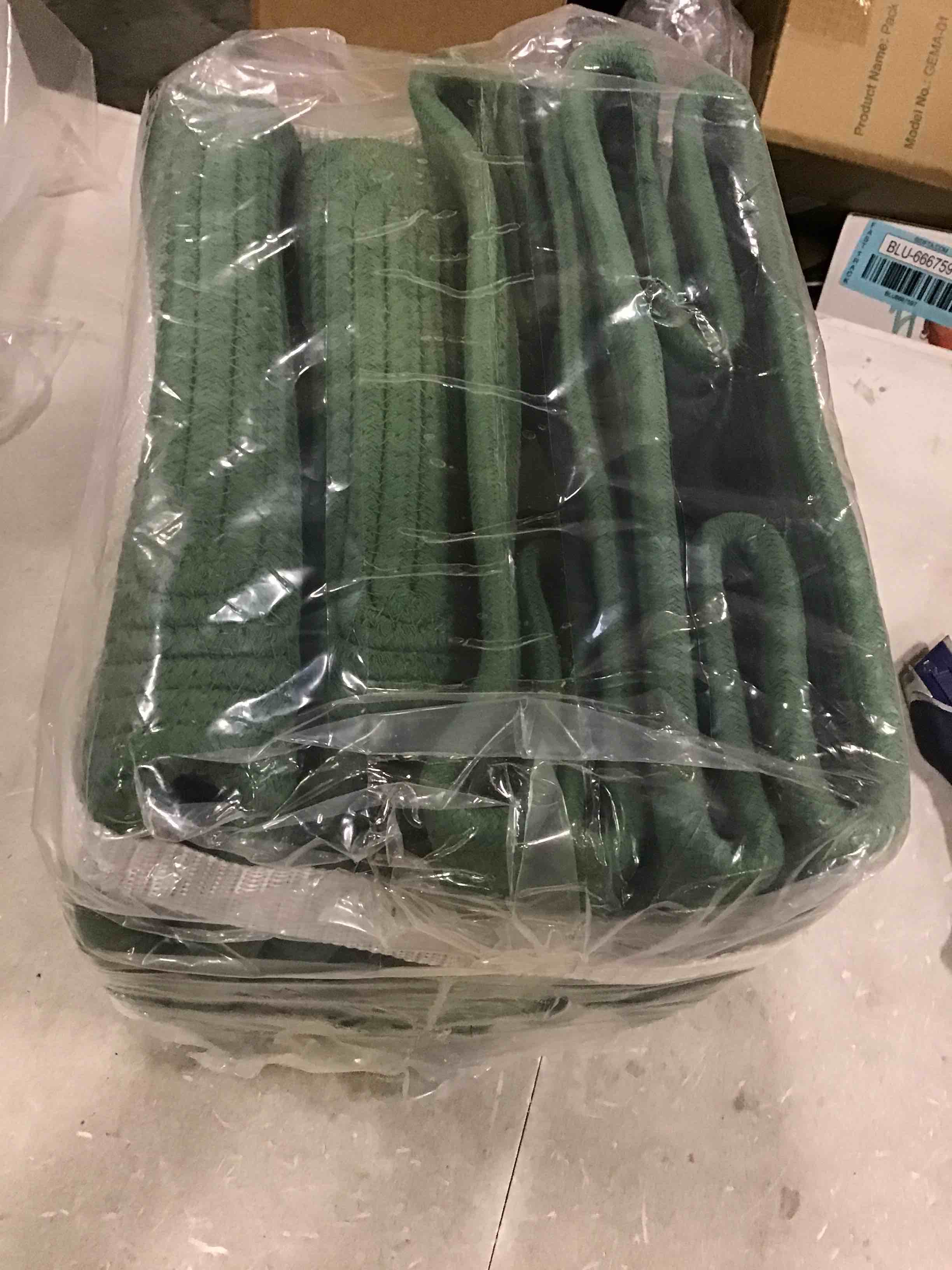 https://s3.amazonaws.com/lotting-images-prod/bidfta/BLU6667640_1720615142644.jpeg