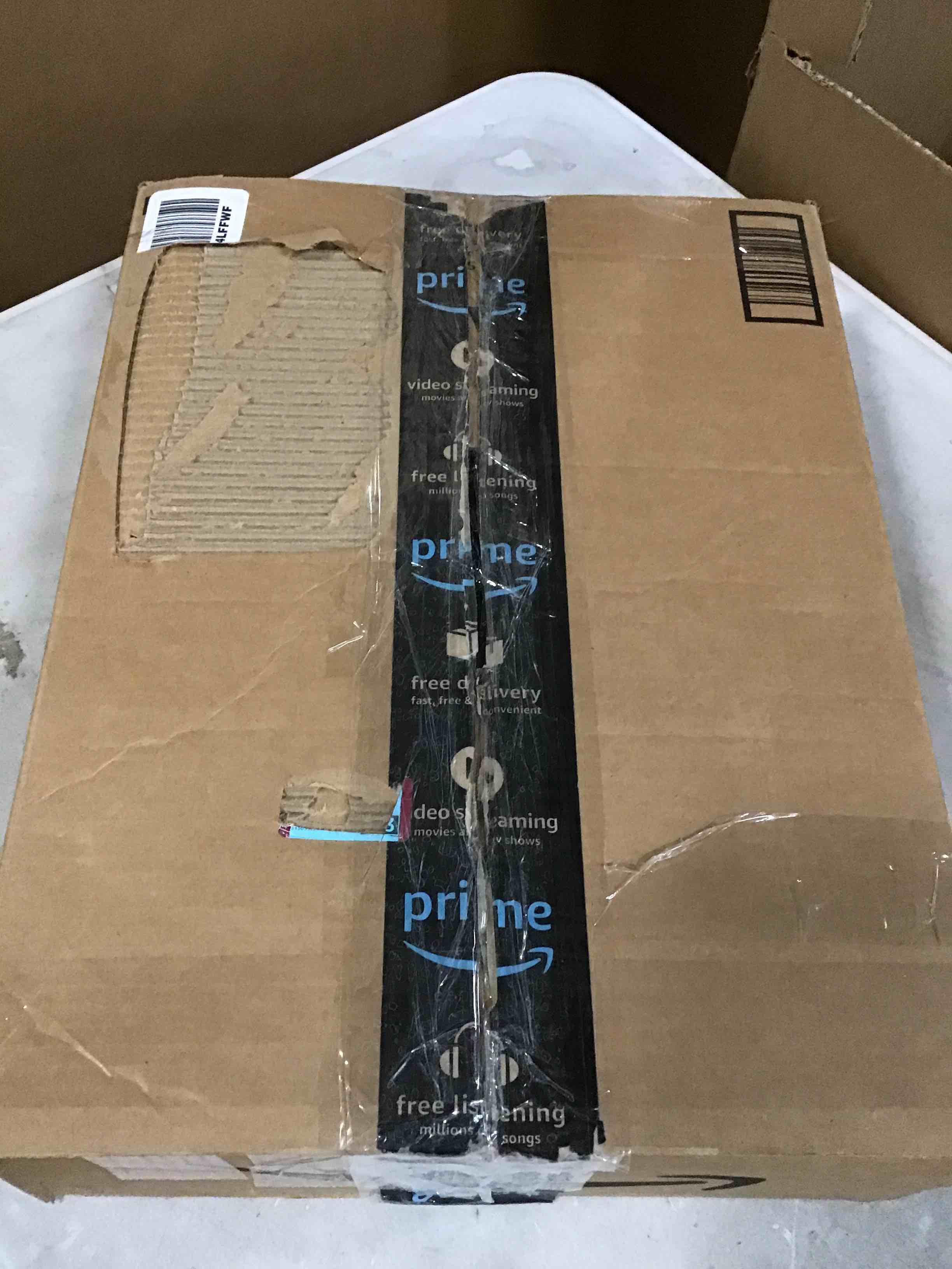 https://s3.amazonaws.com/lotting-images-prod/bidfta/BLU6667833_1720637490260.jpeg