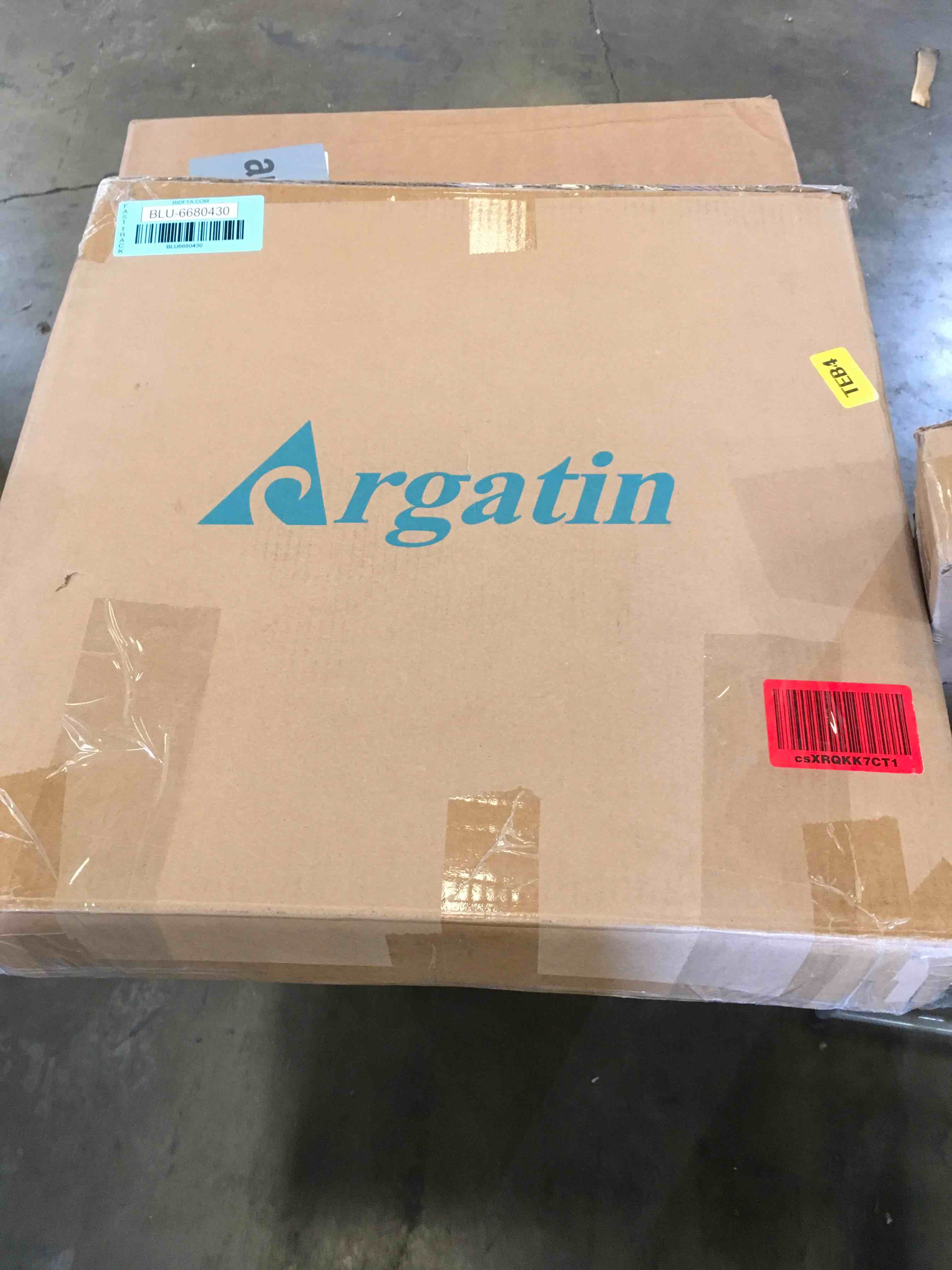 https://s3.amazonaws.com/lotting-images-prod/bidfta/BLU6680430_1728487647566.jpeg