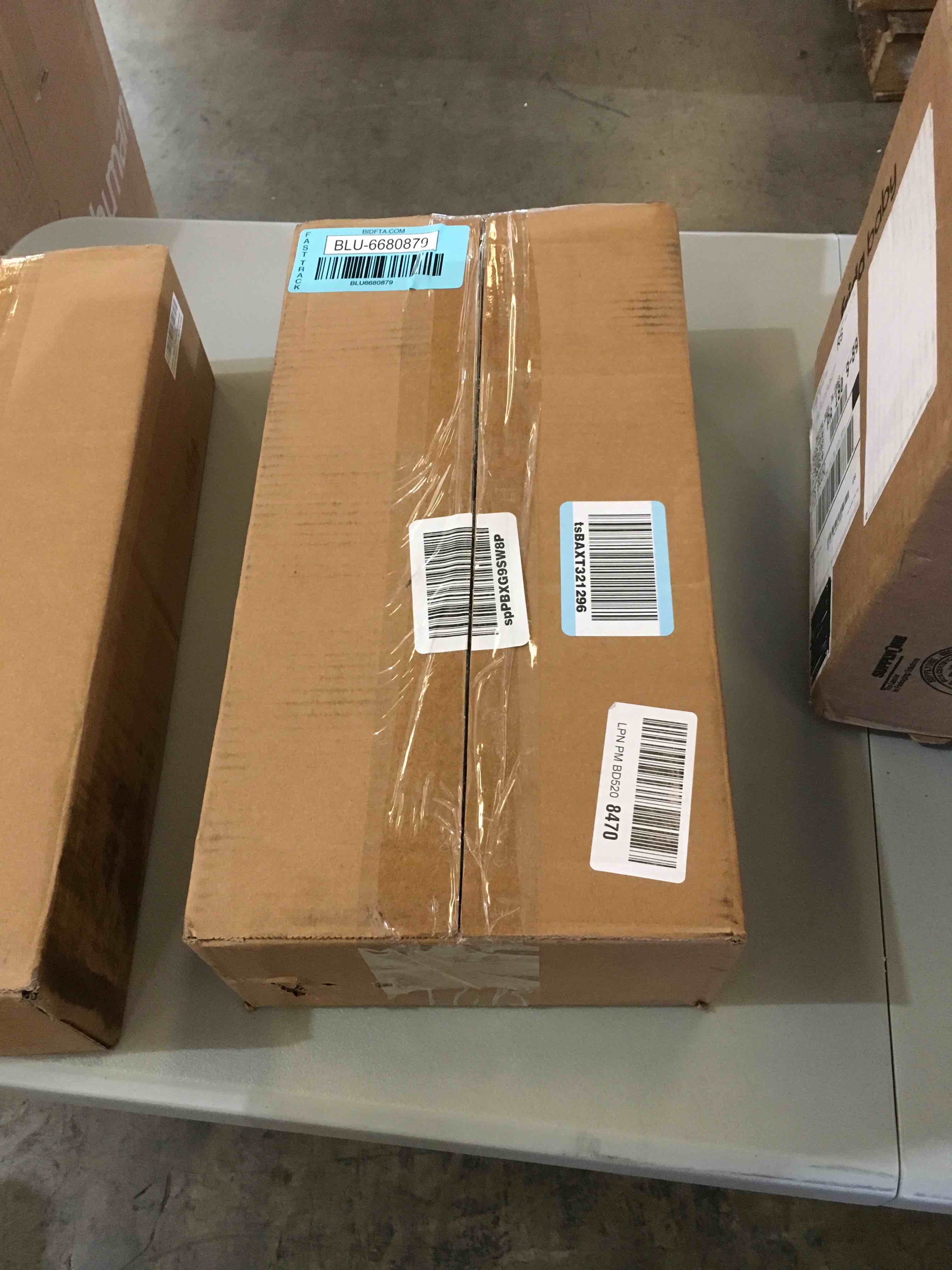 https://s3.amazonaws.com/lotting-images-prod/bidfta/BLU6680879_1729281150641.jpeg
