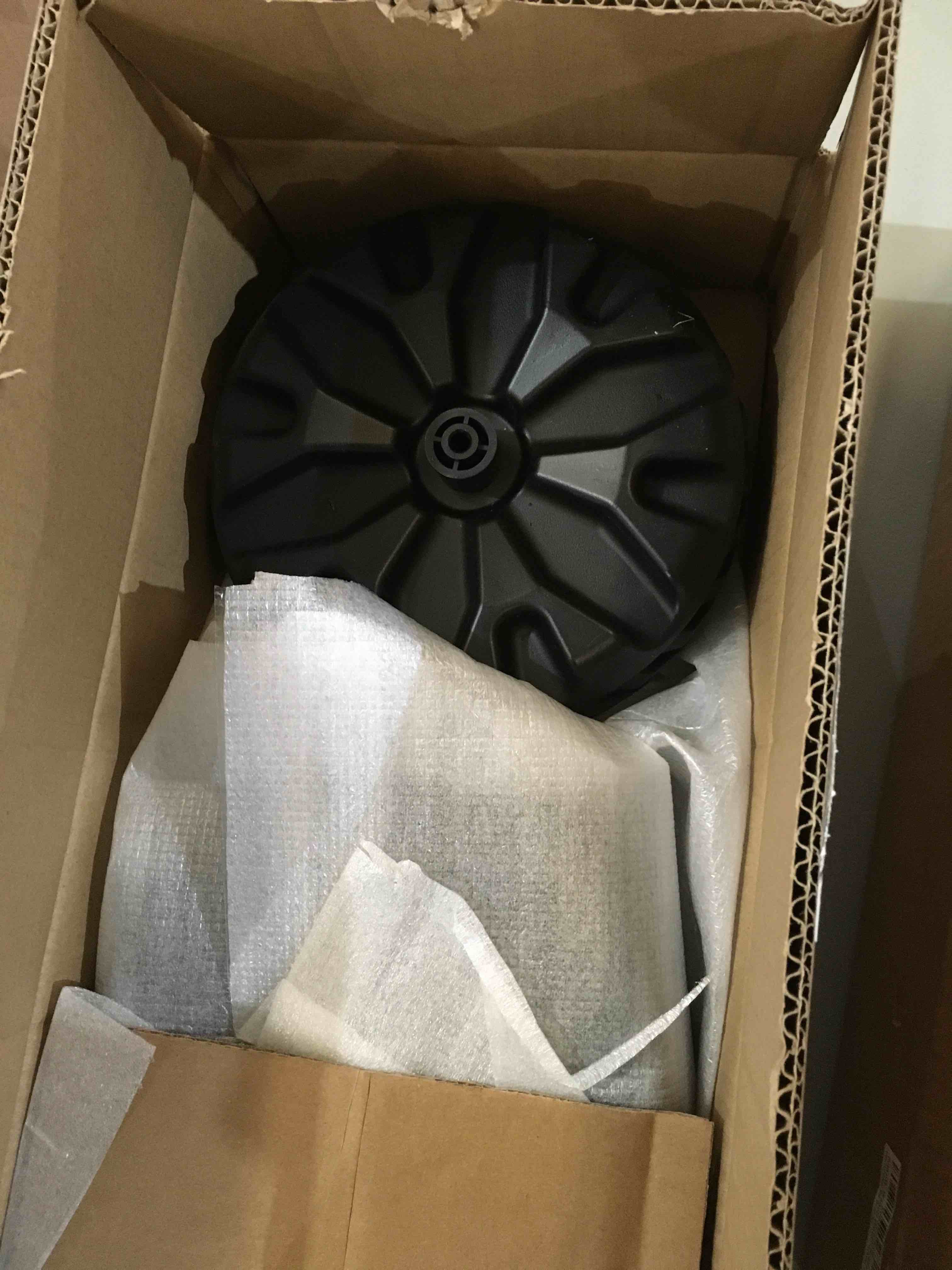 https://s3.amazonaws.com/lotting-images-prod/bidfta/BLU6680880_1729281116446.jpeg