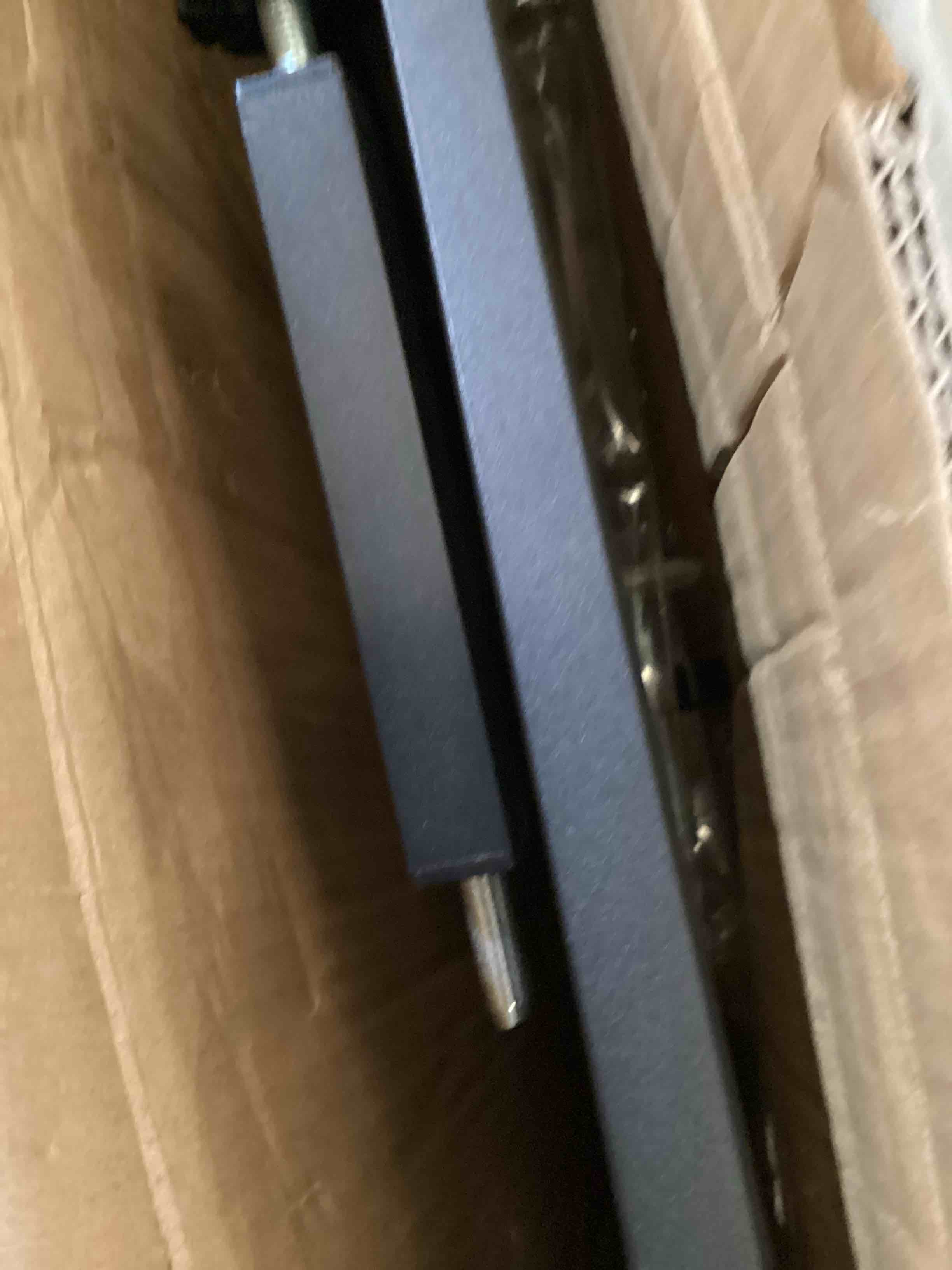 https://s3.amazonaws.com/lotting-images-prod/bidfta/BLU6681241_1730227157075.jpeg