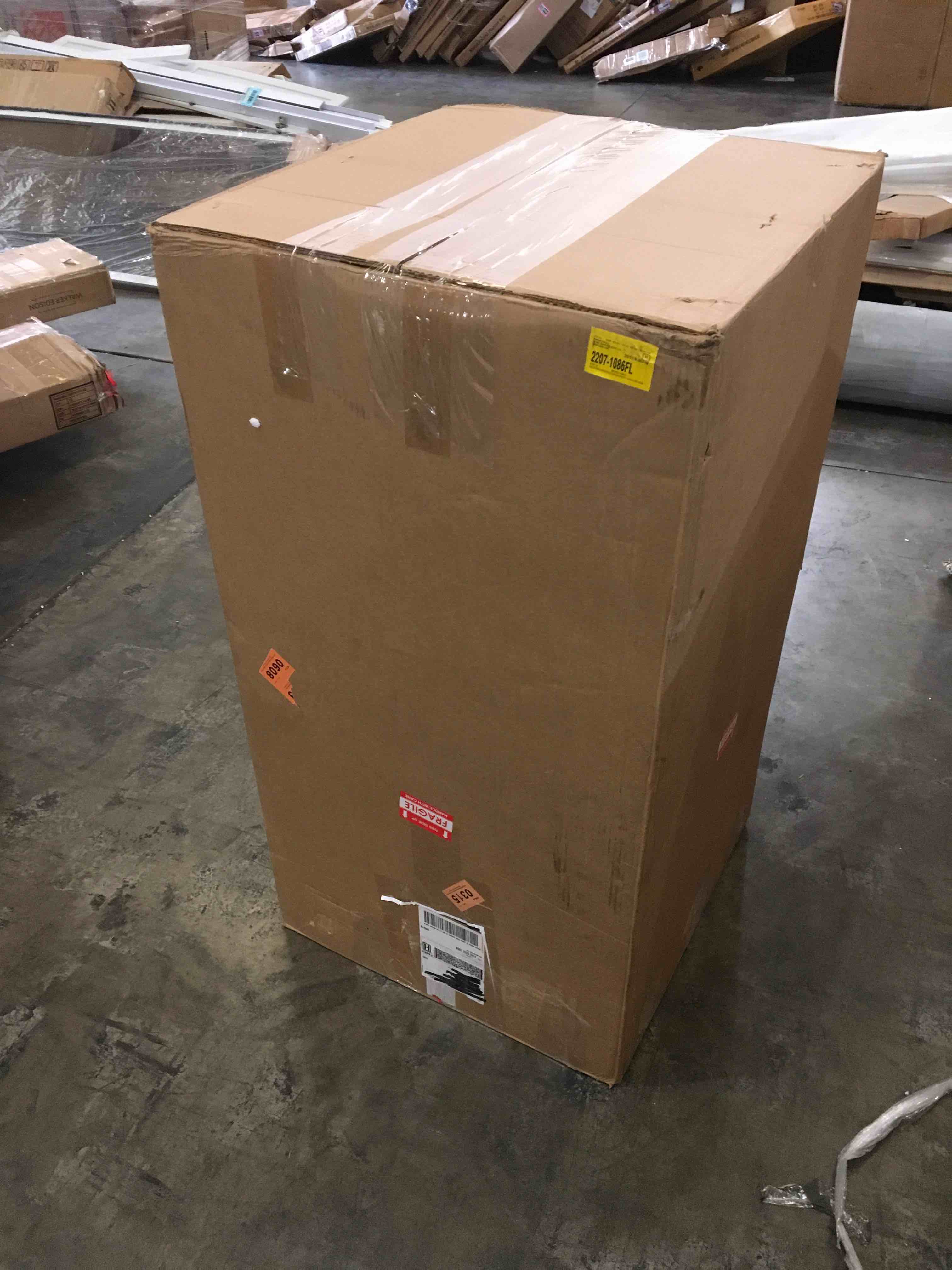 https://s3.amazonaws.com/lotting-images-prod/bidfta/BLU6682006_1726584442477.jpeg