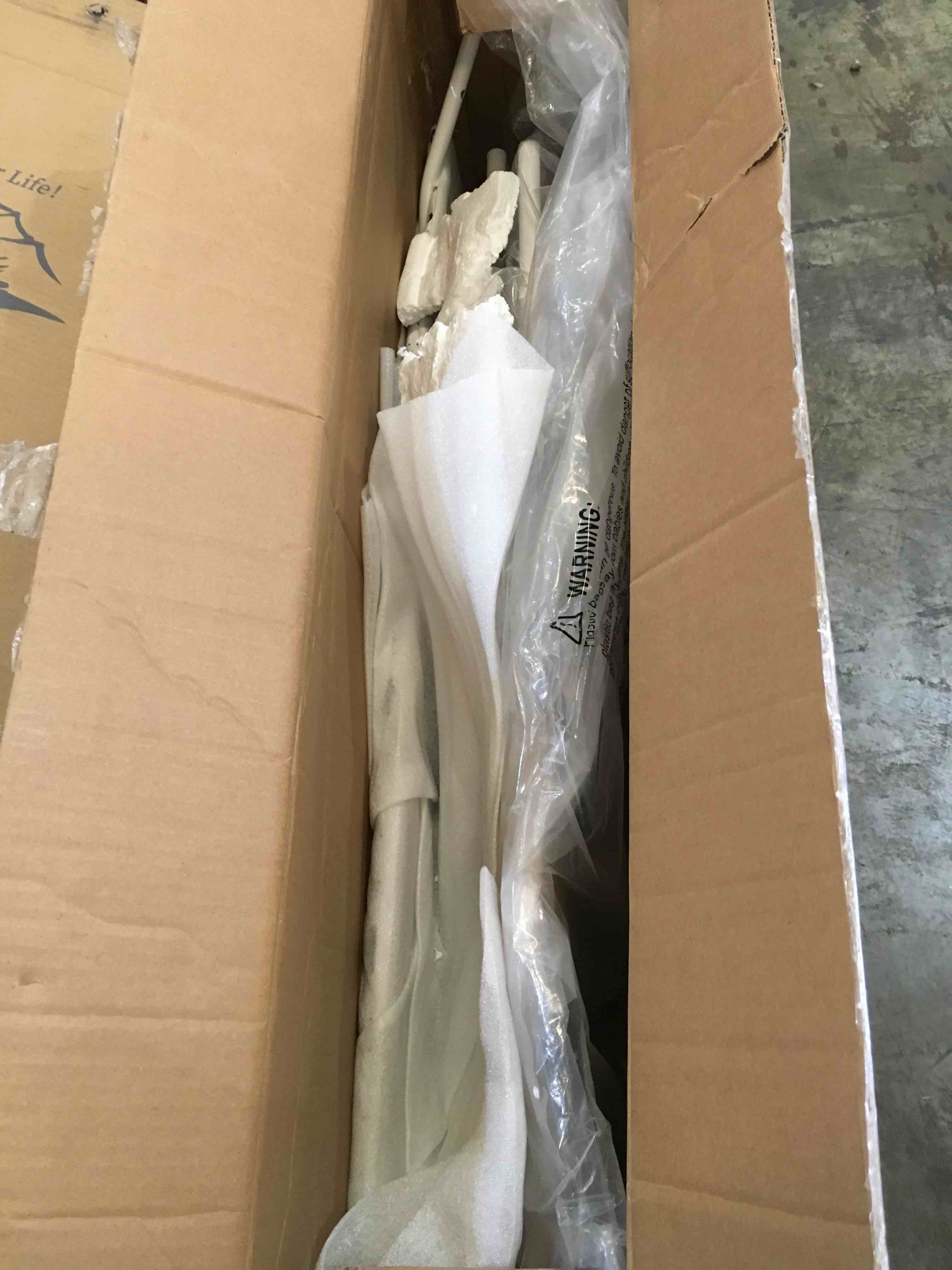 https://s3.amazonaws.com/lotting-images-prod/bidfta/BLU6682153_1726758218050.jpeg