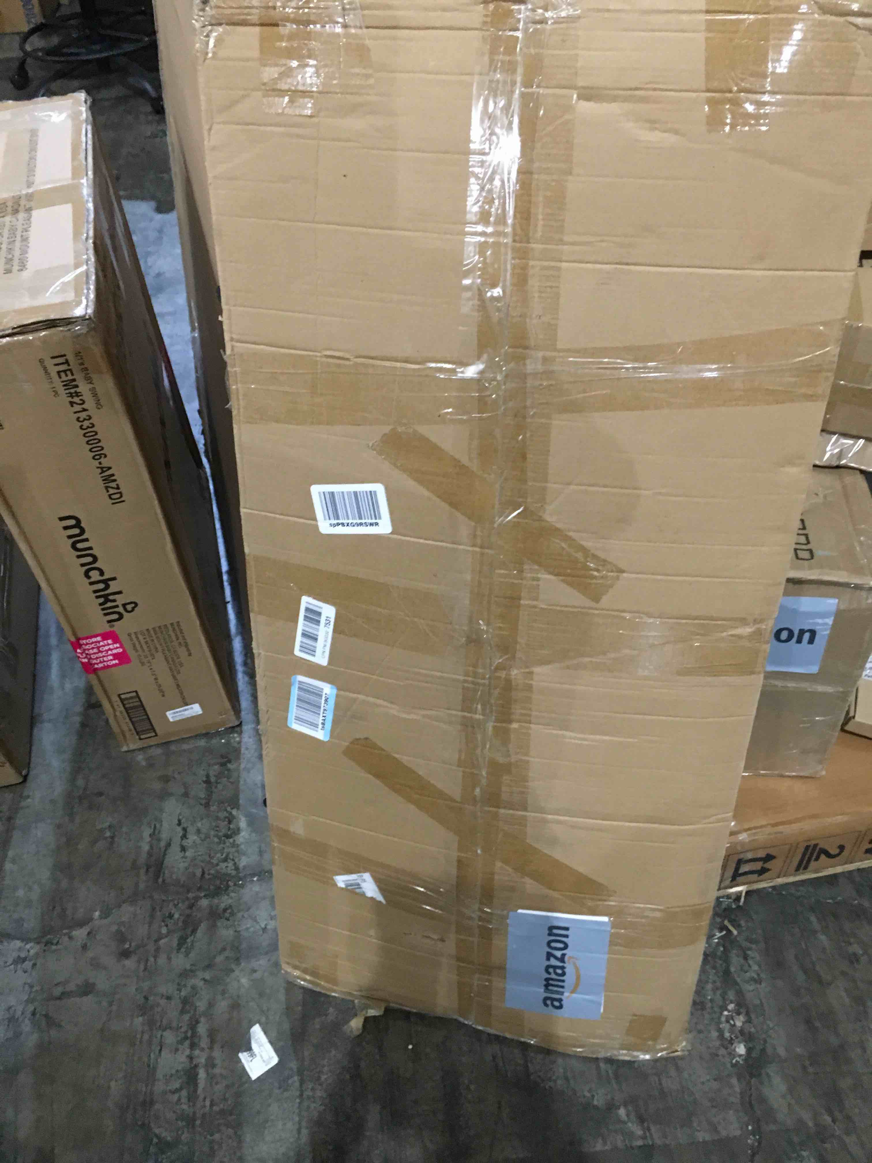 https://s3.amazonaws.com/lotting-images-prod/bidfta/BLU6682391_1727182738395.jpeg