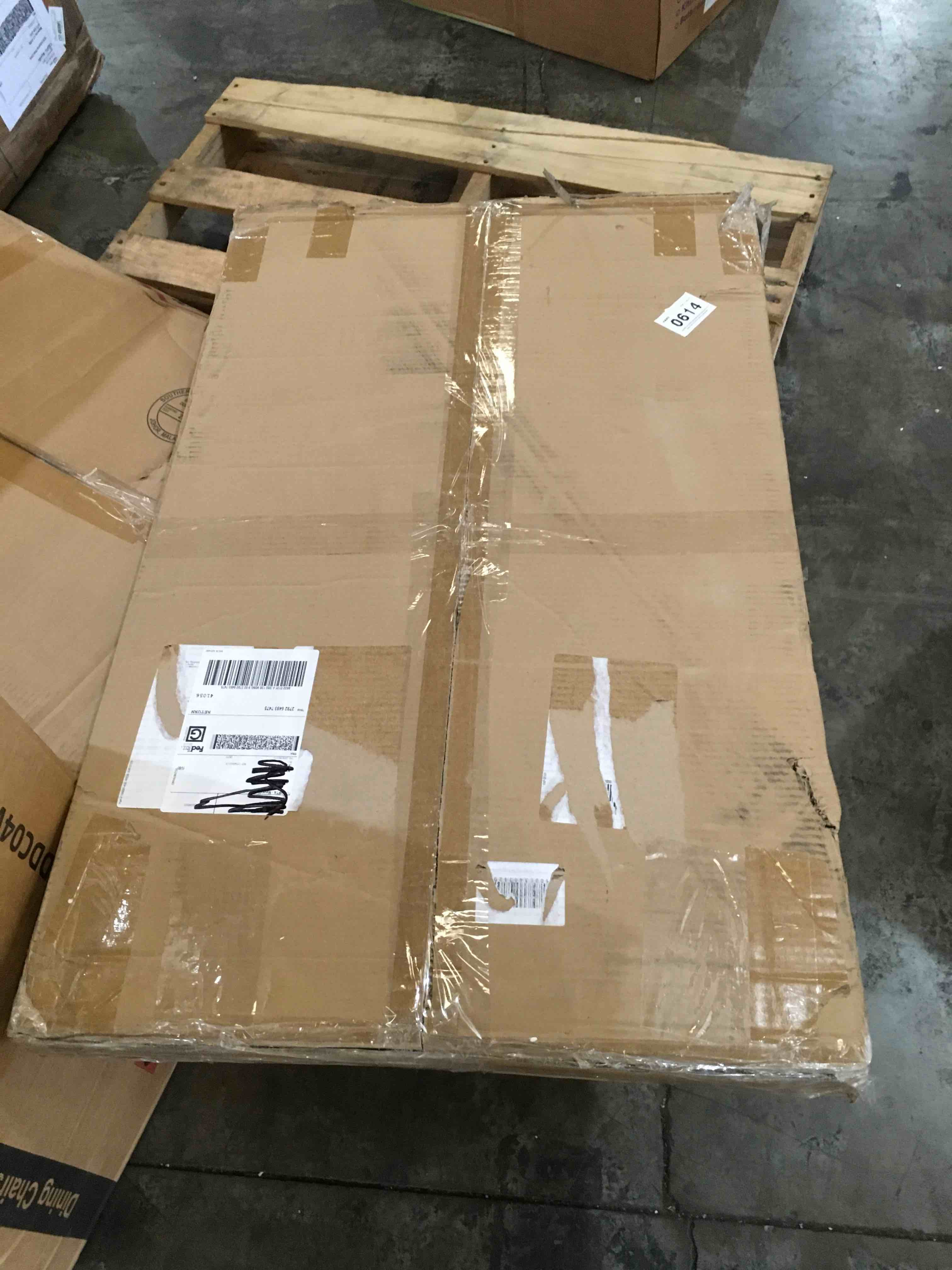 https://s3.amazonaws.com/lotting-images-prod/bidfta/BLU6682796_1727714919416.jpeg