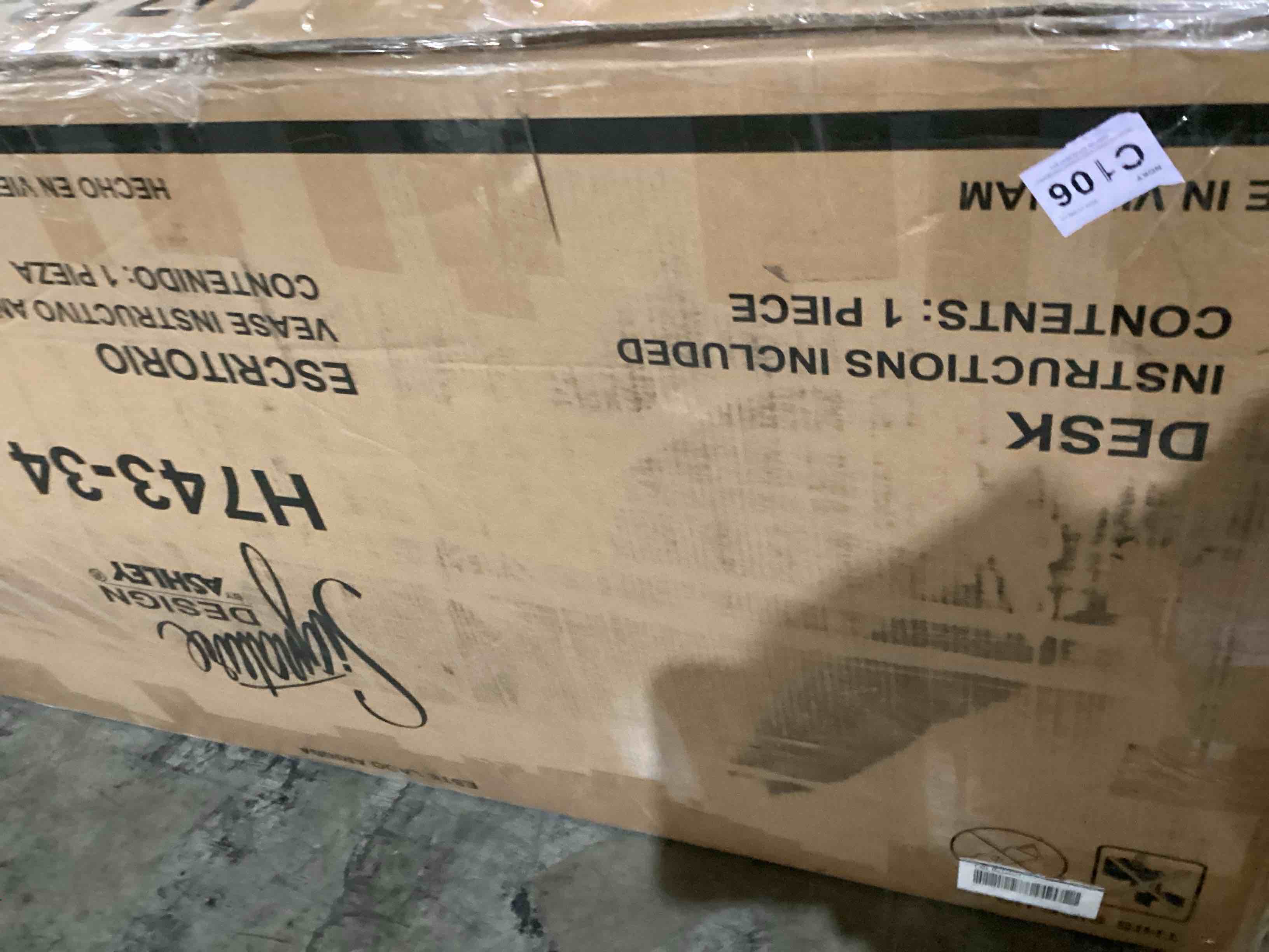 https://s3.amazonaws.com/lotting-images-prod/bidfta/BLU6684379_1727272578367.jpeg
