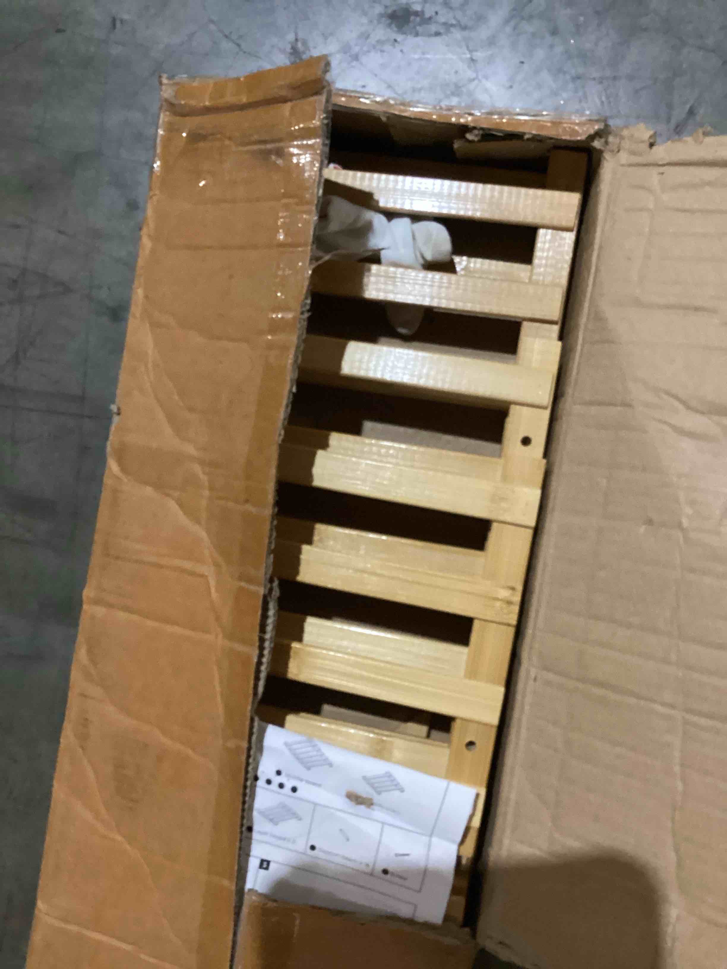 https://s3.amazonaws.com/lotting-images-prod/bidfta/BLU6684418_1727278173804.jpeg