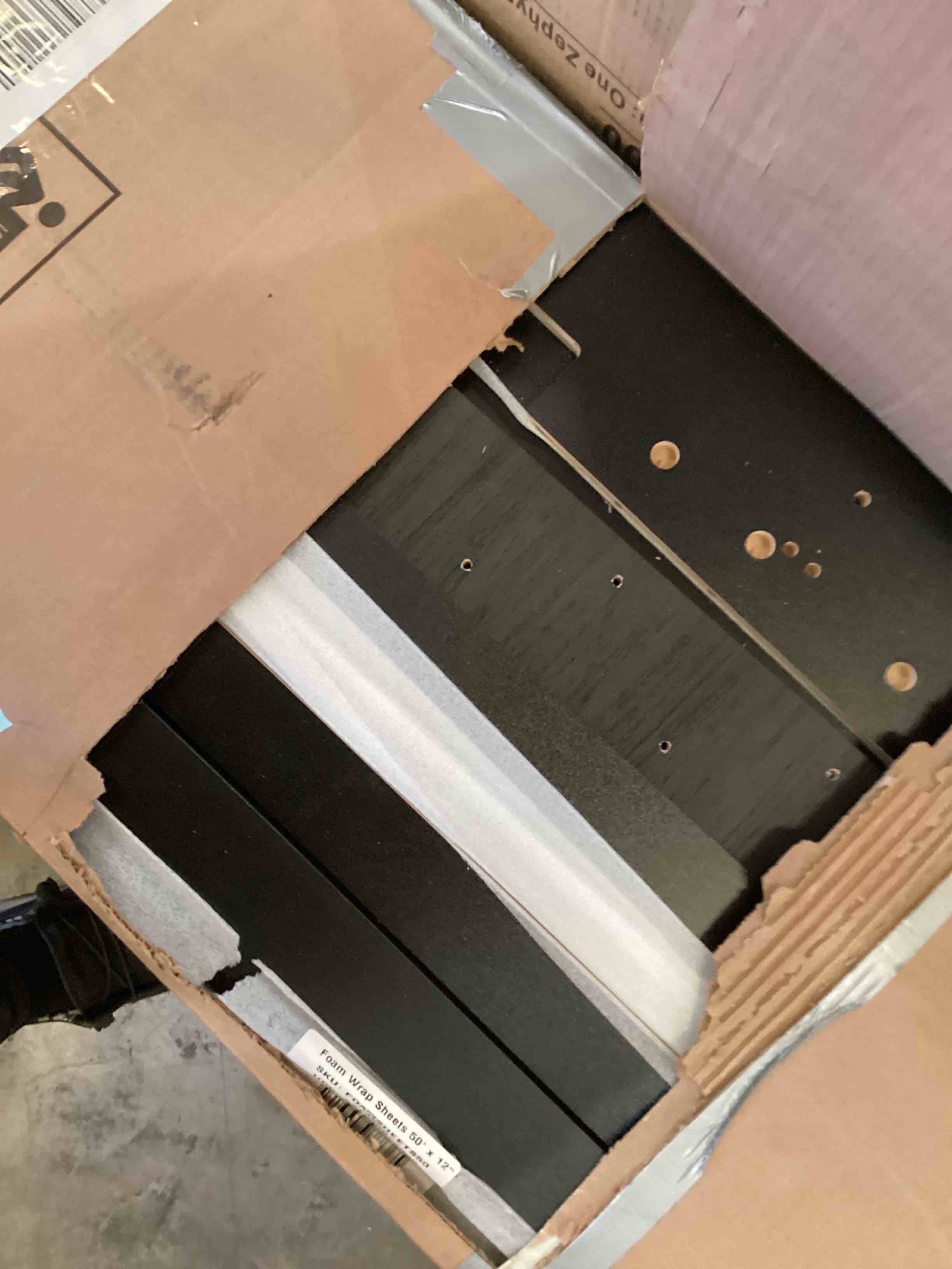 https://s3.amazonaws.com/lotting-images-prod/bidfta/BLU6686372_1728319926873.jpeg