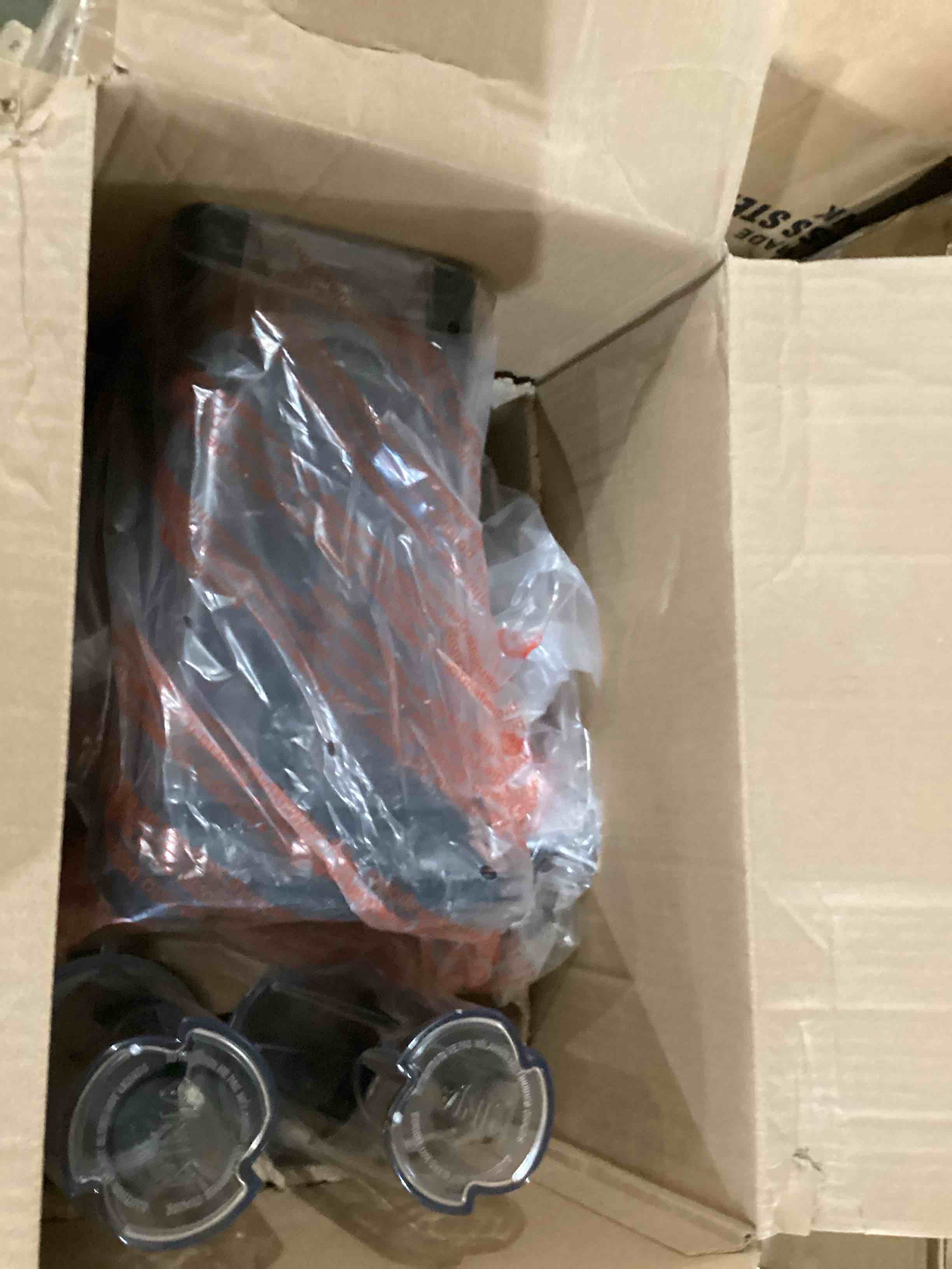 https://s3.amazonaws.com/lotting-images-prod/bidfta/BLU6687246_1730910296907.jpeg