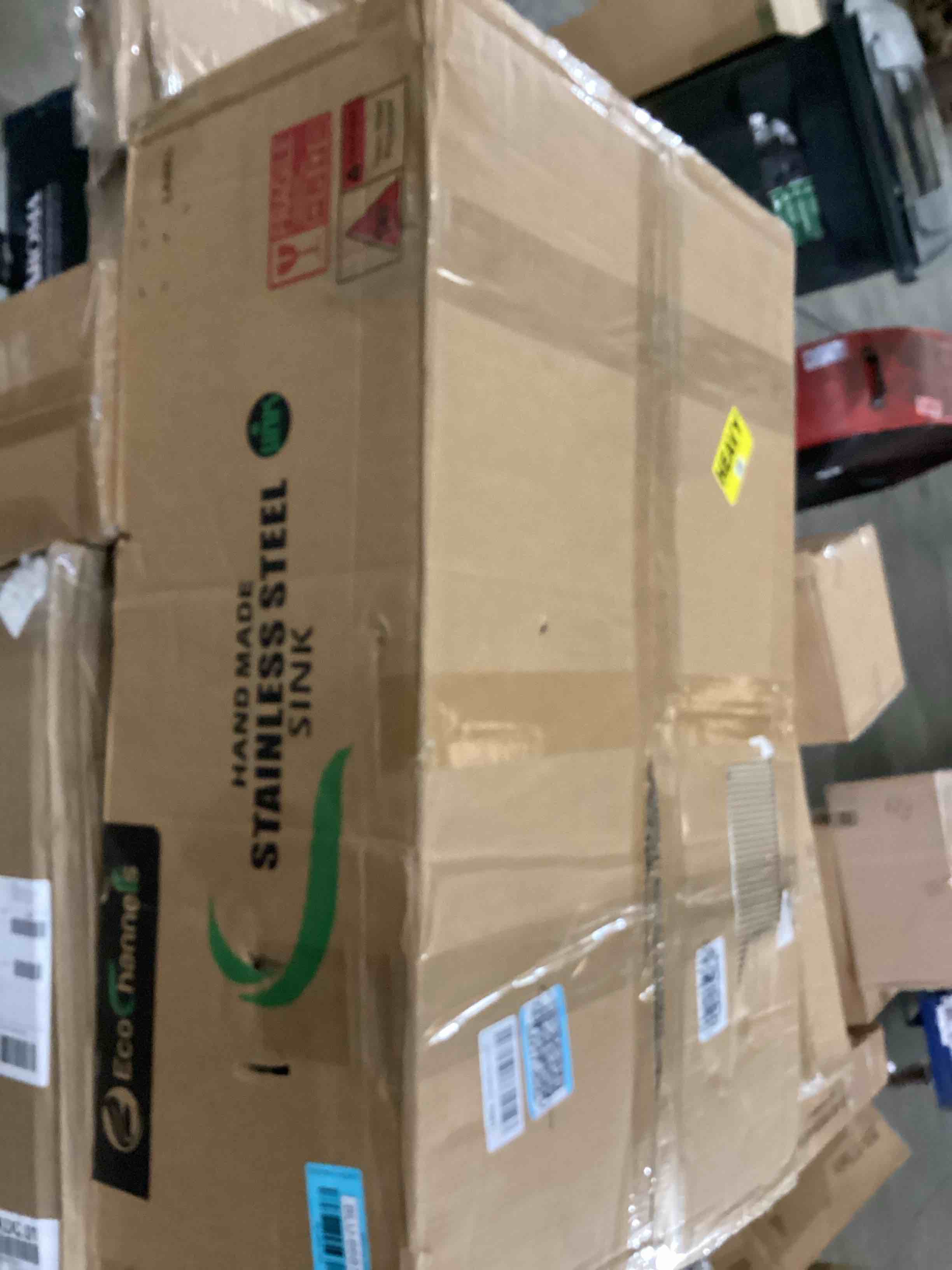 https://s3.amazonaws.com/lotting-images-prod/bidfta/BLU6687252_1730911682591.jpeg