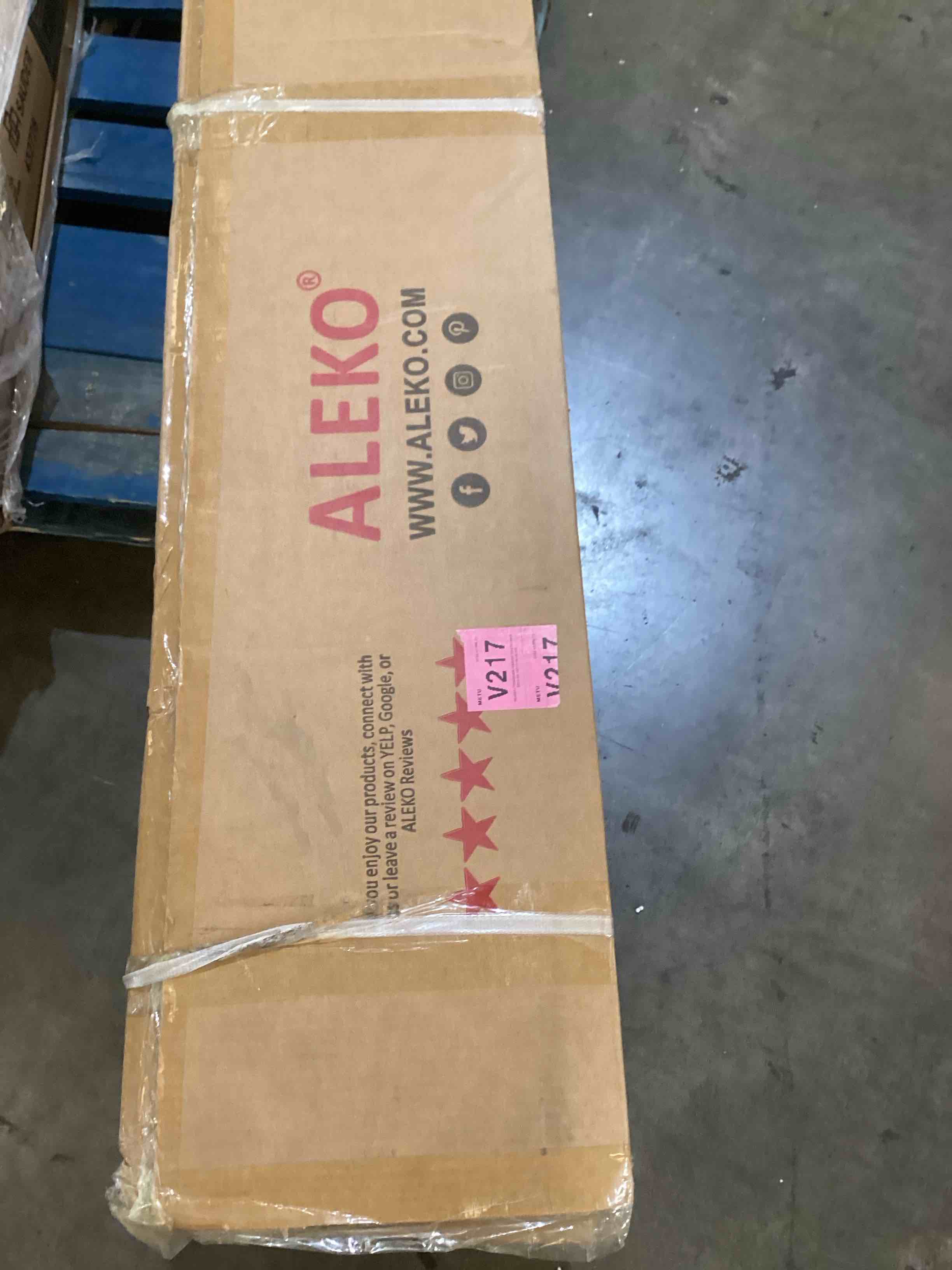 https://s3.amazonaws.com/lotting-images-prod/bidfta/BLU6687631_1720705753982.jpeg