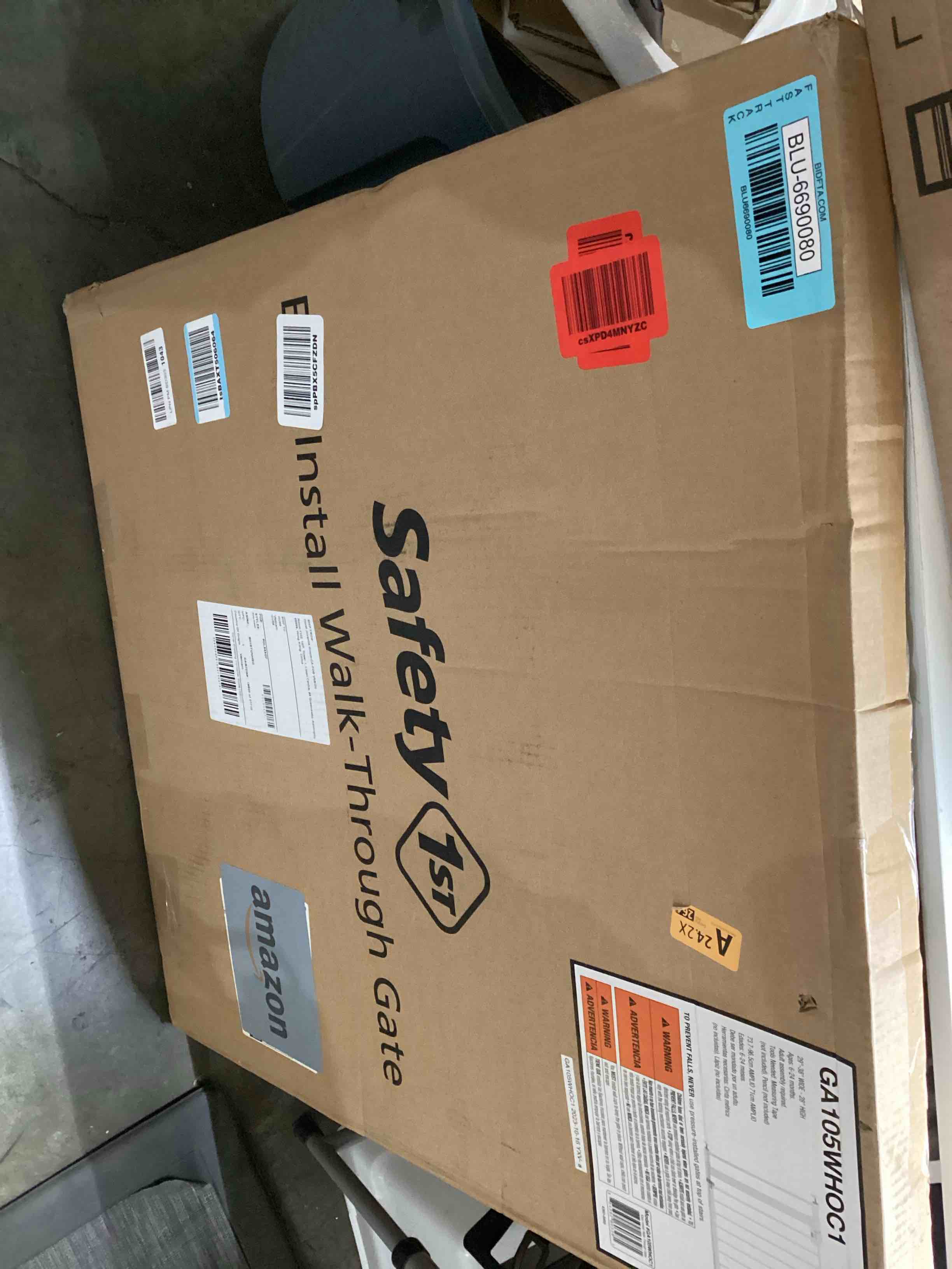 https://s3.amazonaws.com/lotting-images-prod/bidfta/BLU6690080_1729689882939.jpeg