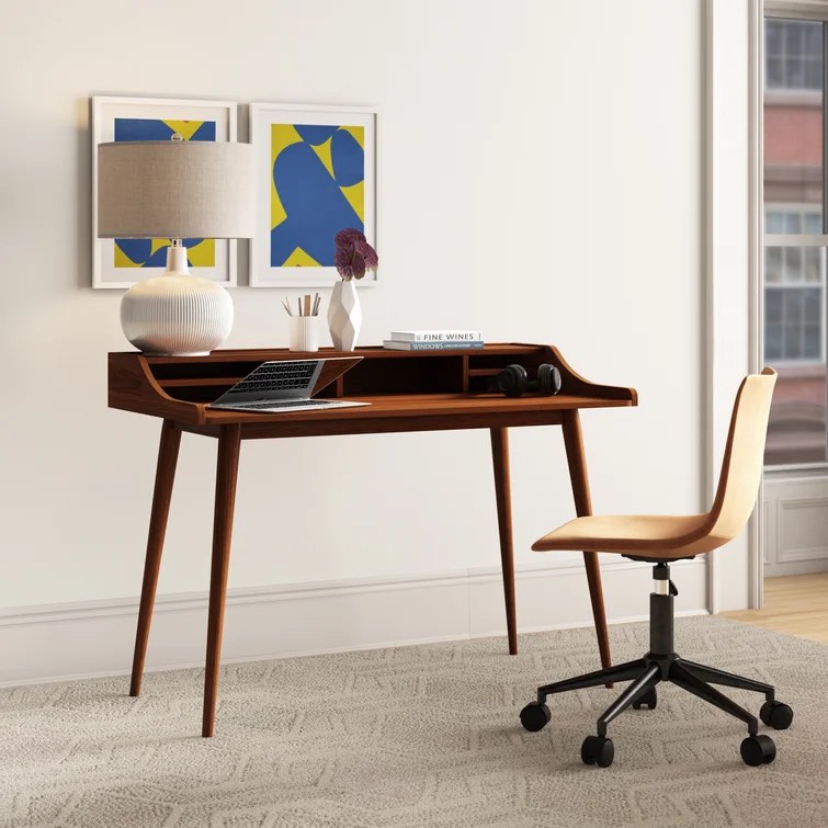 Luxembourg Desk