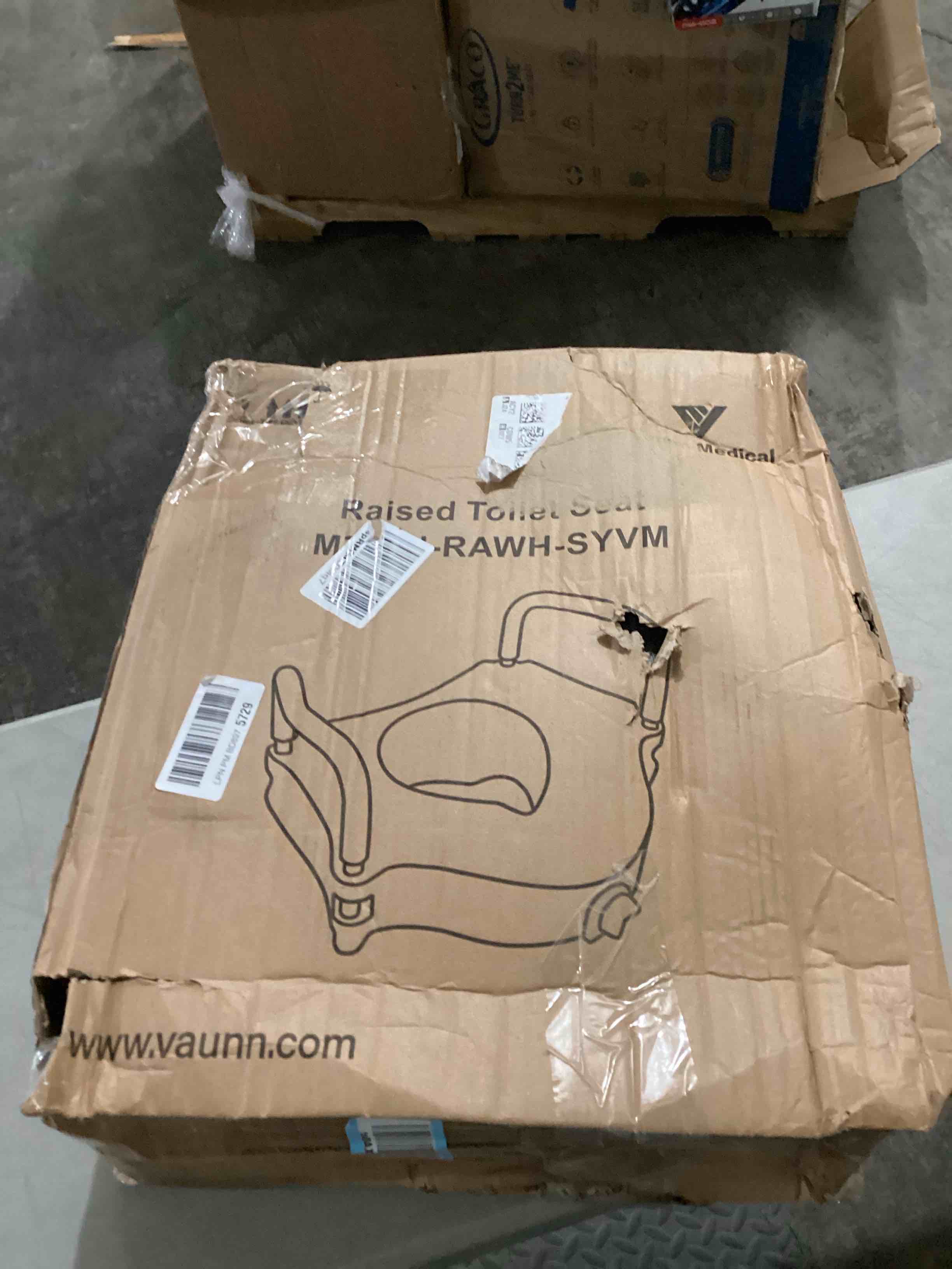 https://s3.amazonaws.com/lotting-images-prod/bidfta/BLU6690996_1730899963574.jpeg