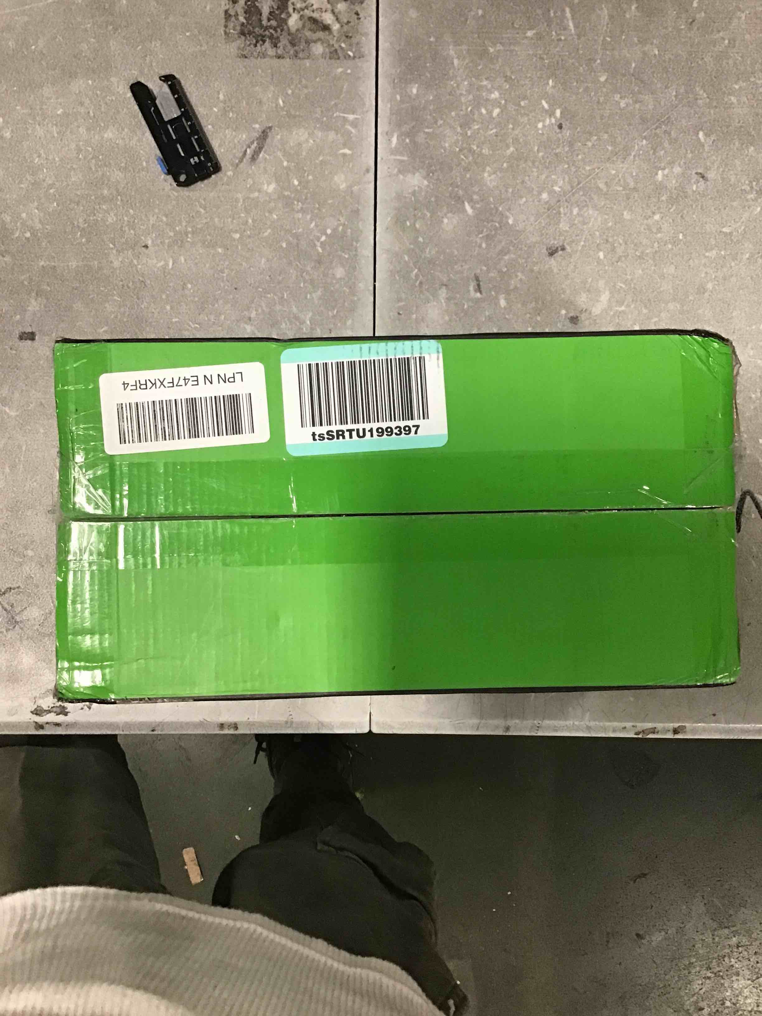 https://s3.amazonaws.com/lotting-images-prod/bidfta/BLU6691975_1722478409331.jpeg