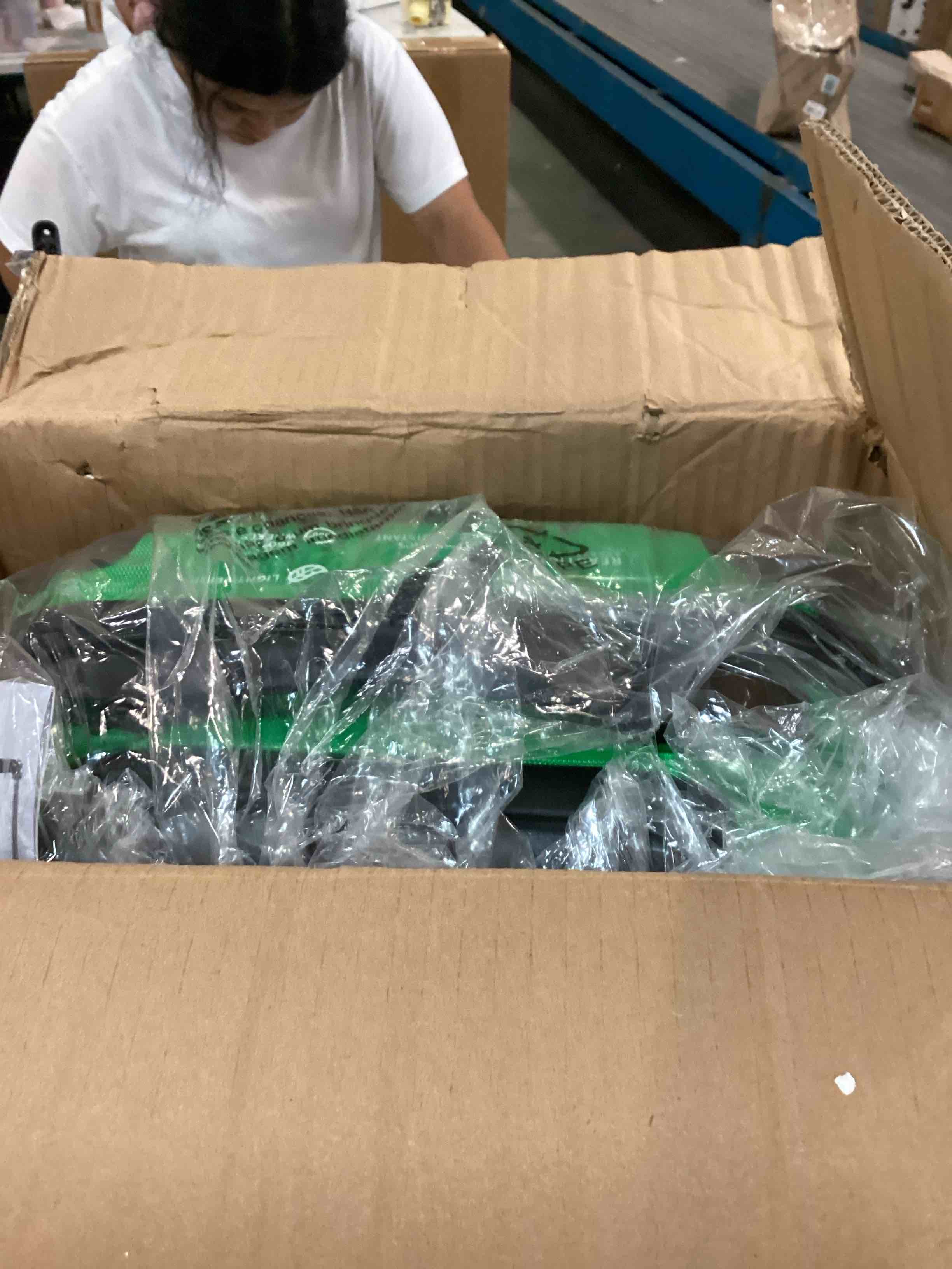 https://s3.amazonaws.com/lotting-images-prod/bidfta/BLU6692076_1722896030291.jpeg