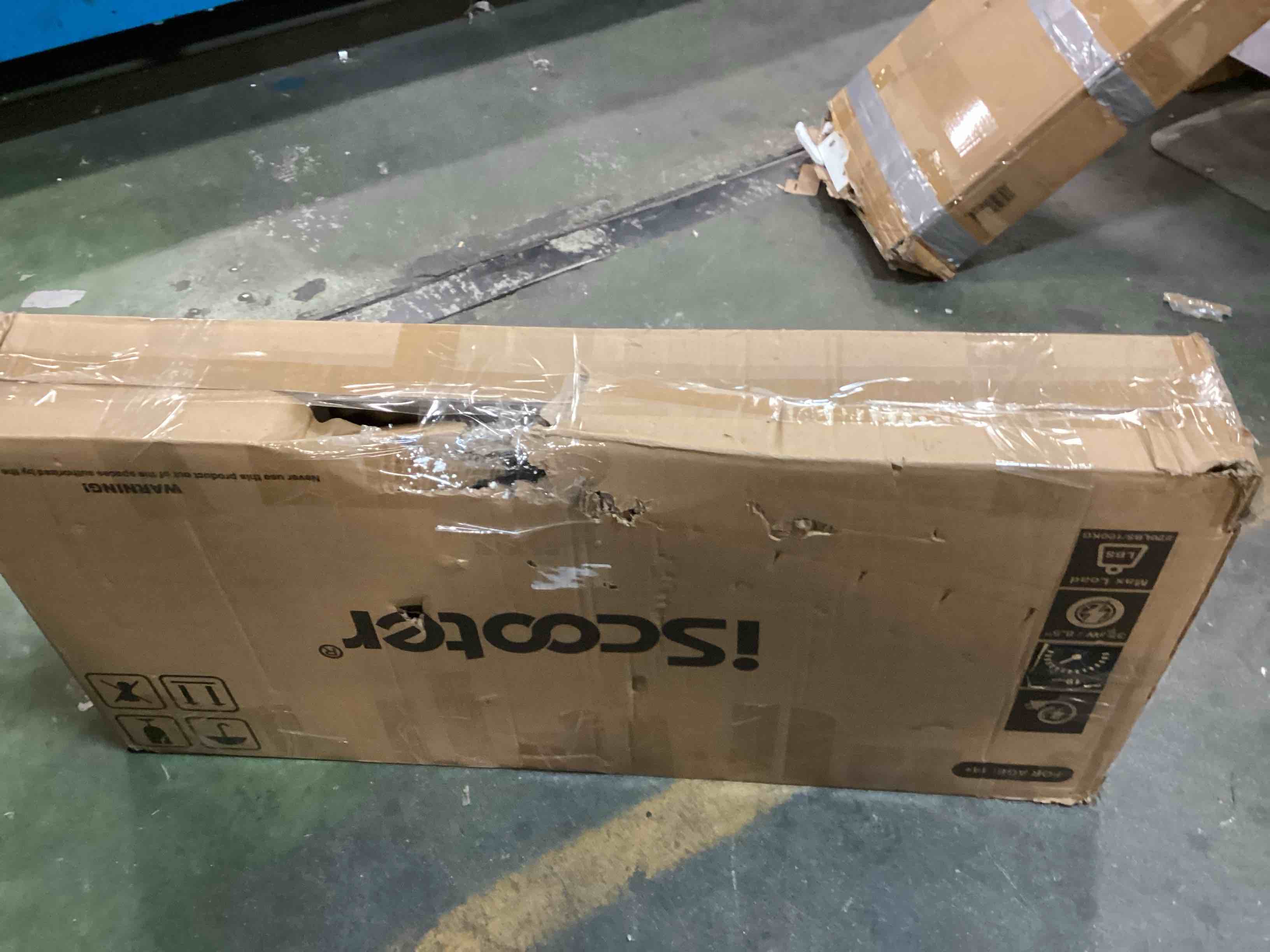 https://s3.amazonaws.com/lotting-images-prod/bidfta/BLU6692164_1722912049912.jpeg