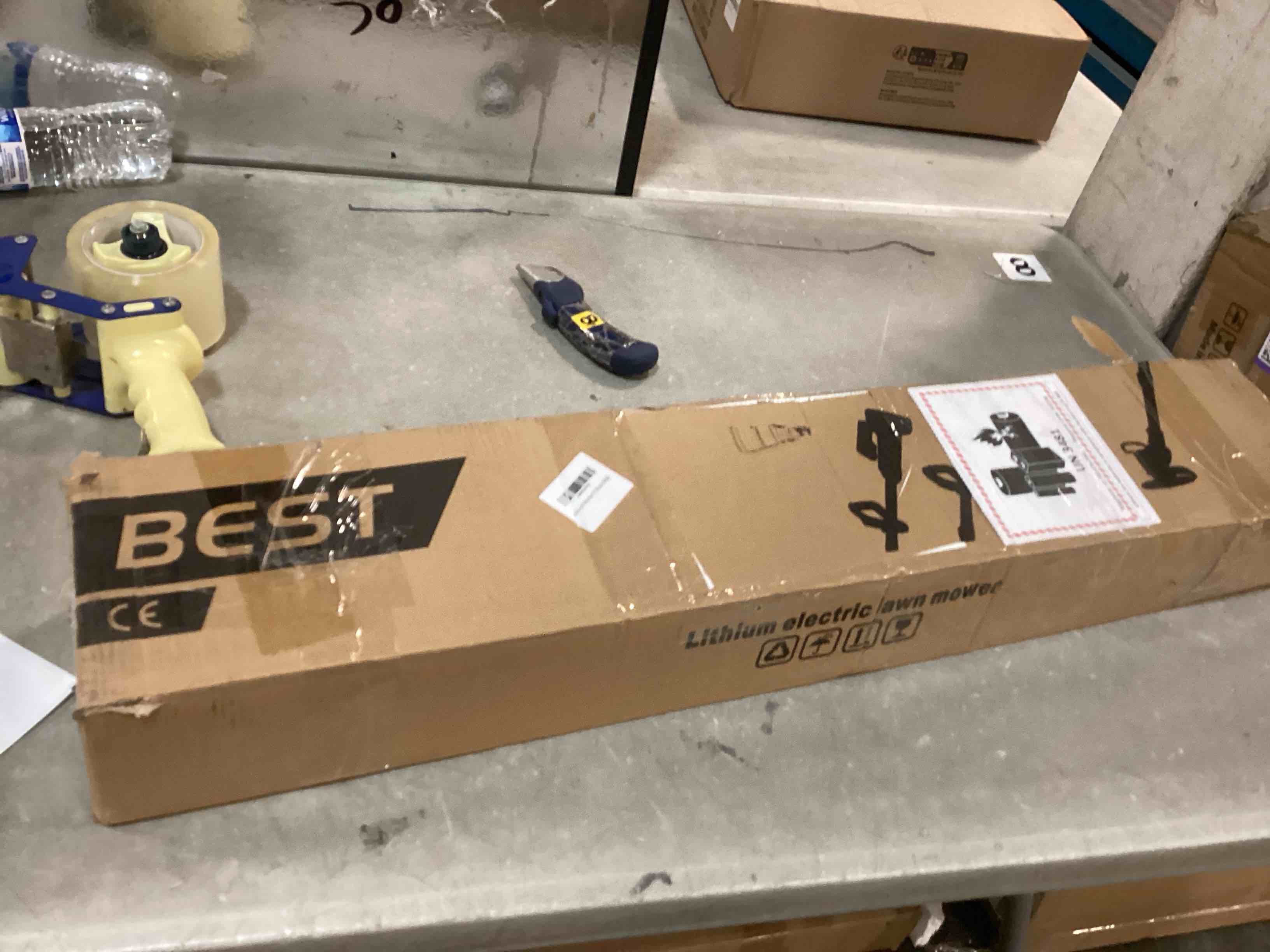 https://s3.amazonaws.com/lotting-images-prod/bidfta/BLU6692418_1723081104426.jpeg