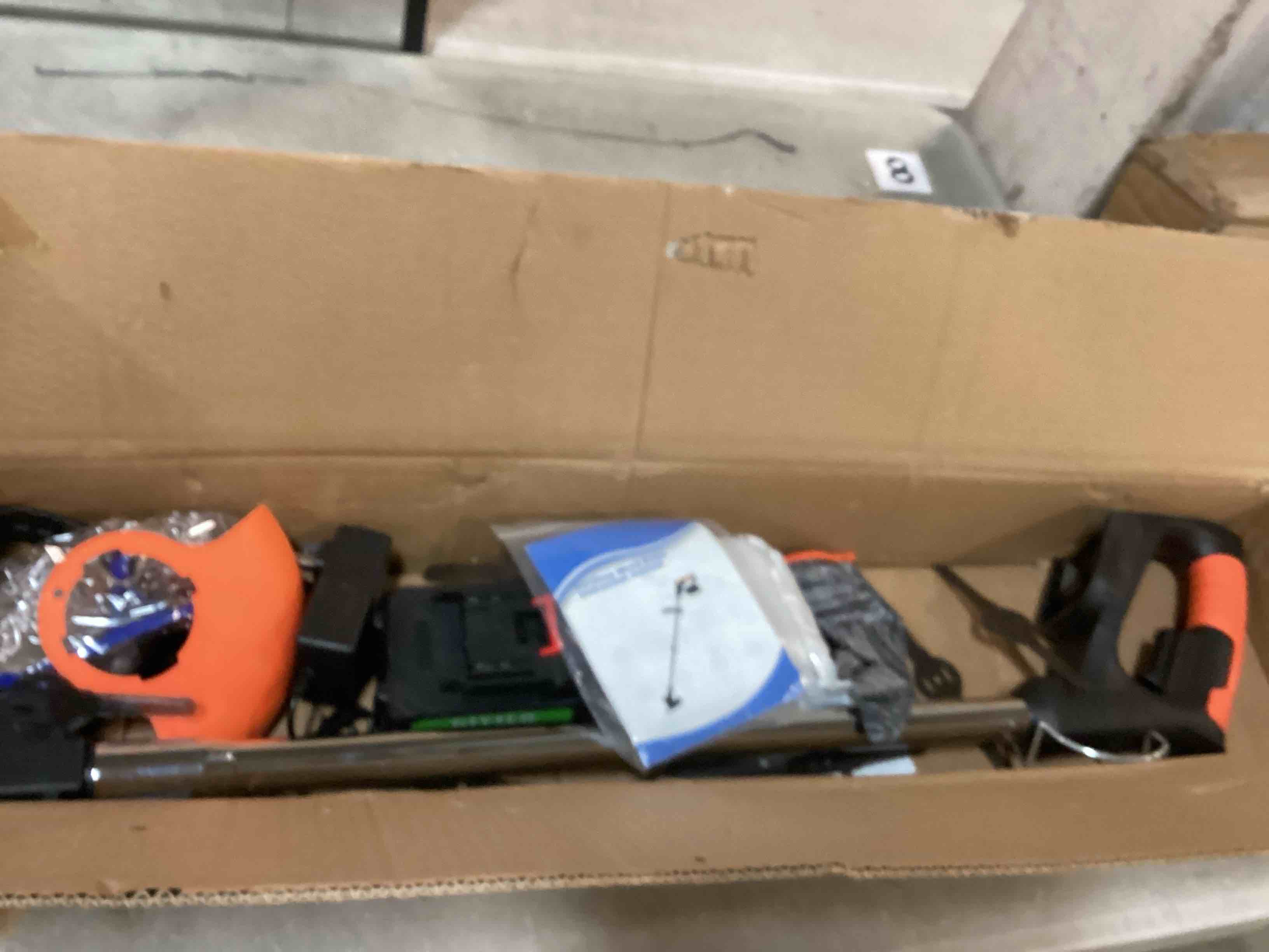 https://s3.amazonaws.com/lotting-images-prod/bidfta/BLU6692418_1723081142806.jpeg
