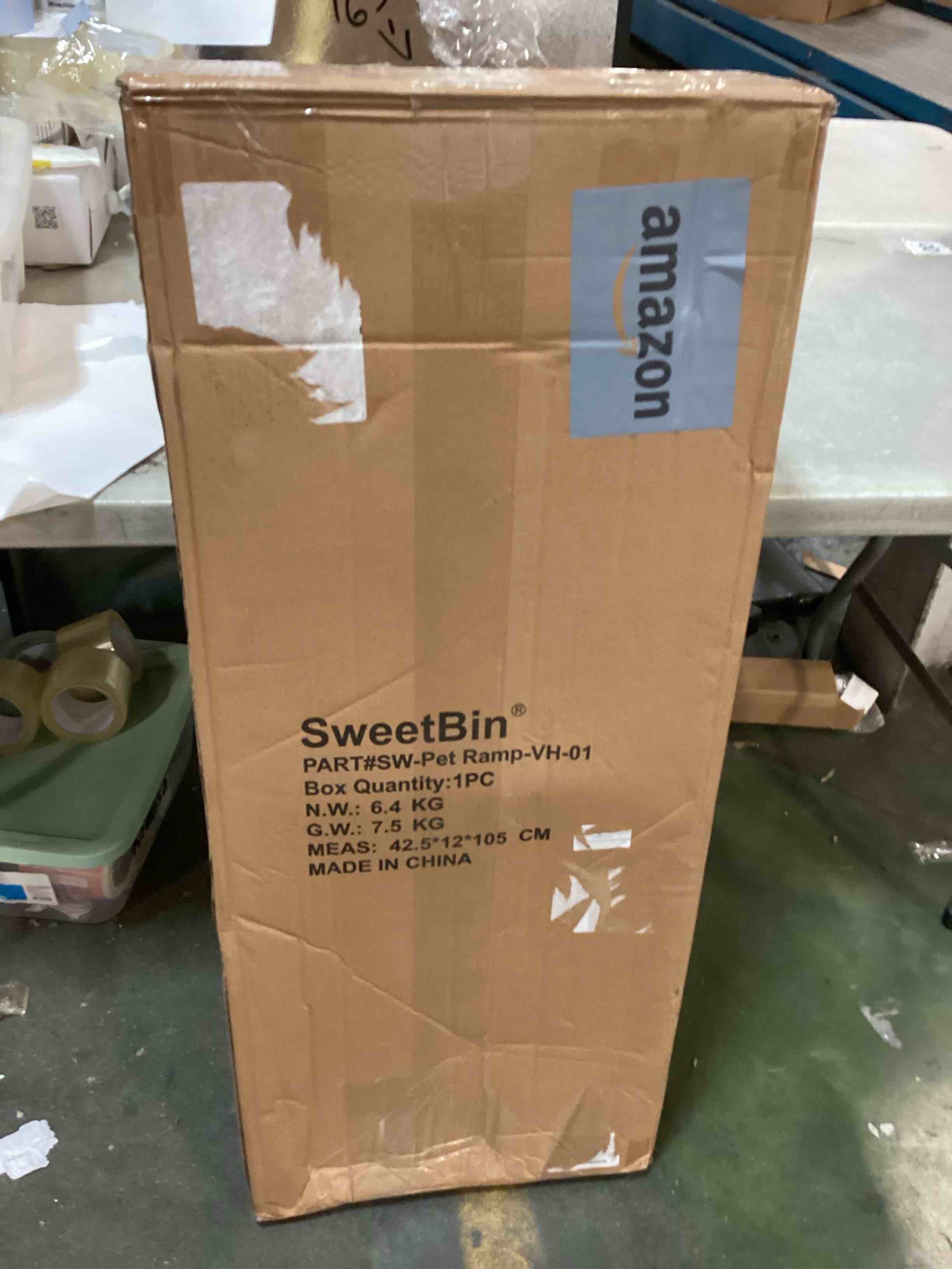 https://s3.amazonaws.com/lotting-images-prod/bidfta/BLU6692443_1723084324252.jpeg