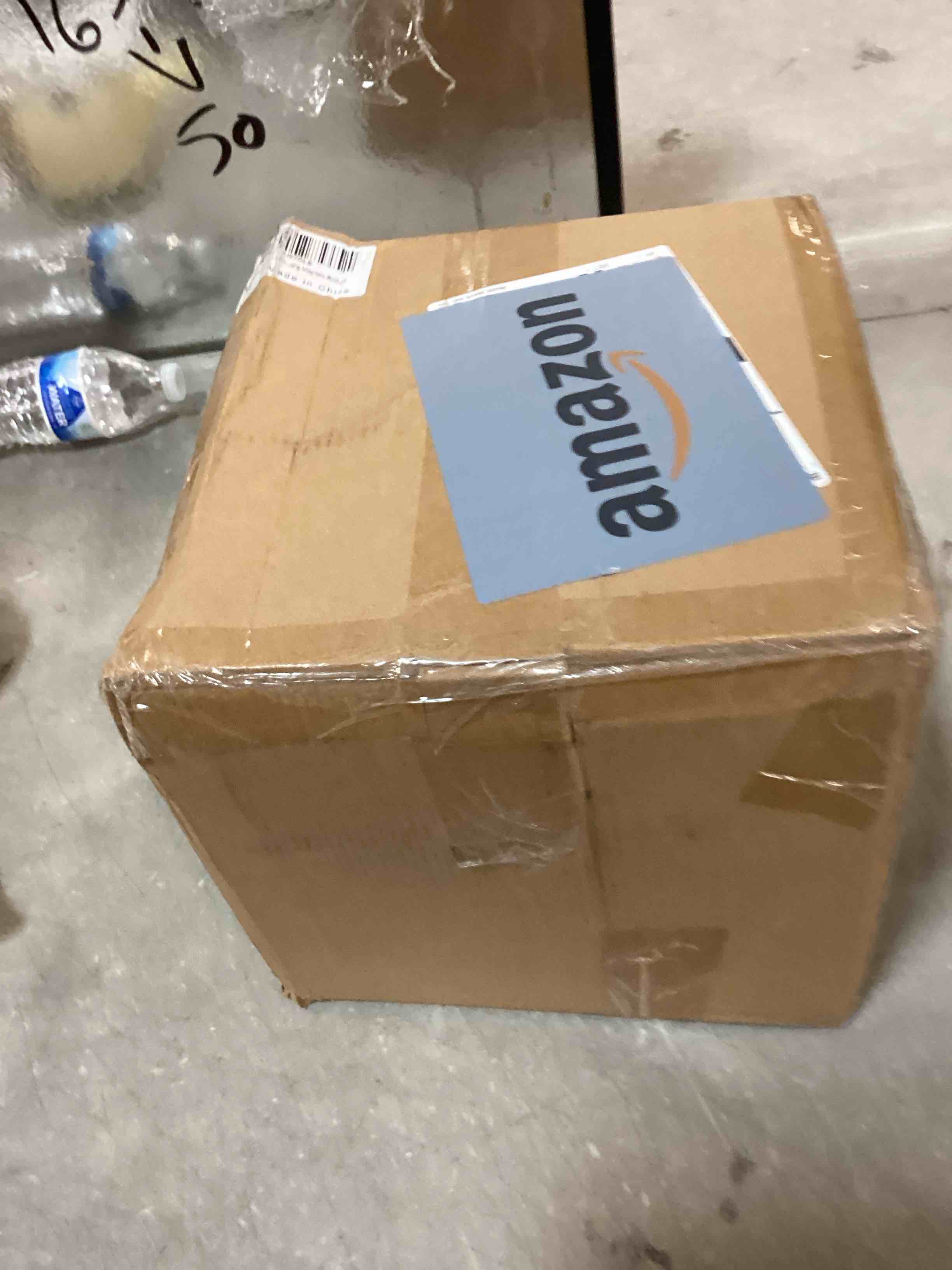 https://s3.amazonaws.com/lotting-images-prod/bidfta/BLU6692471_1723088438442.jpeg