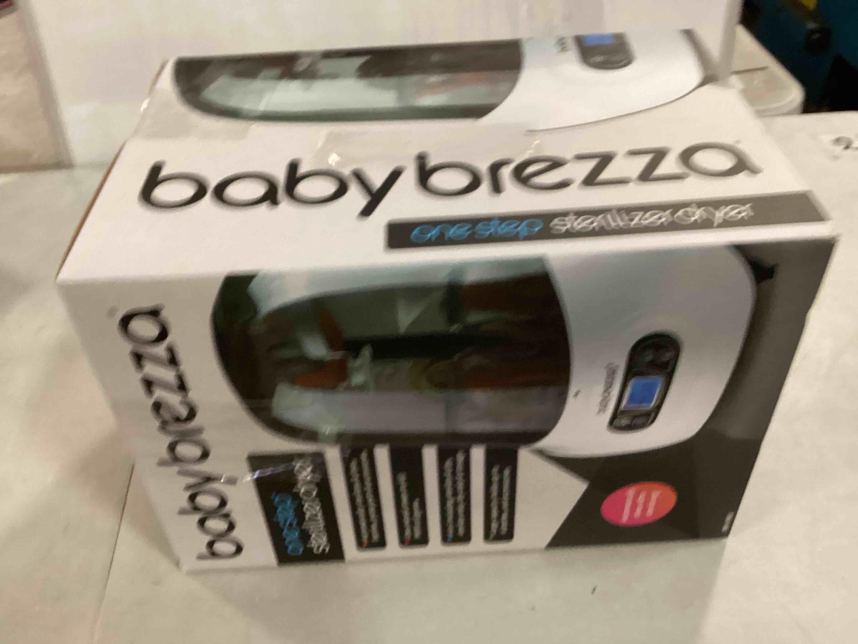 https://s3.amazonaws.com/lotting-images-prod/bidfta/BLU6692869_1723506331296.jpeg