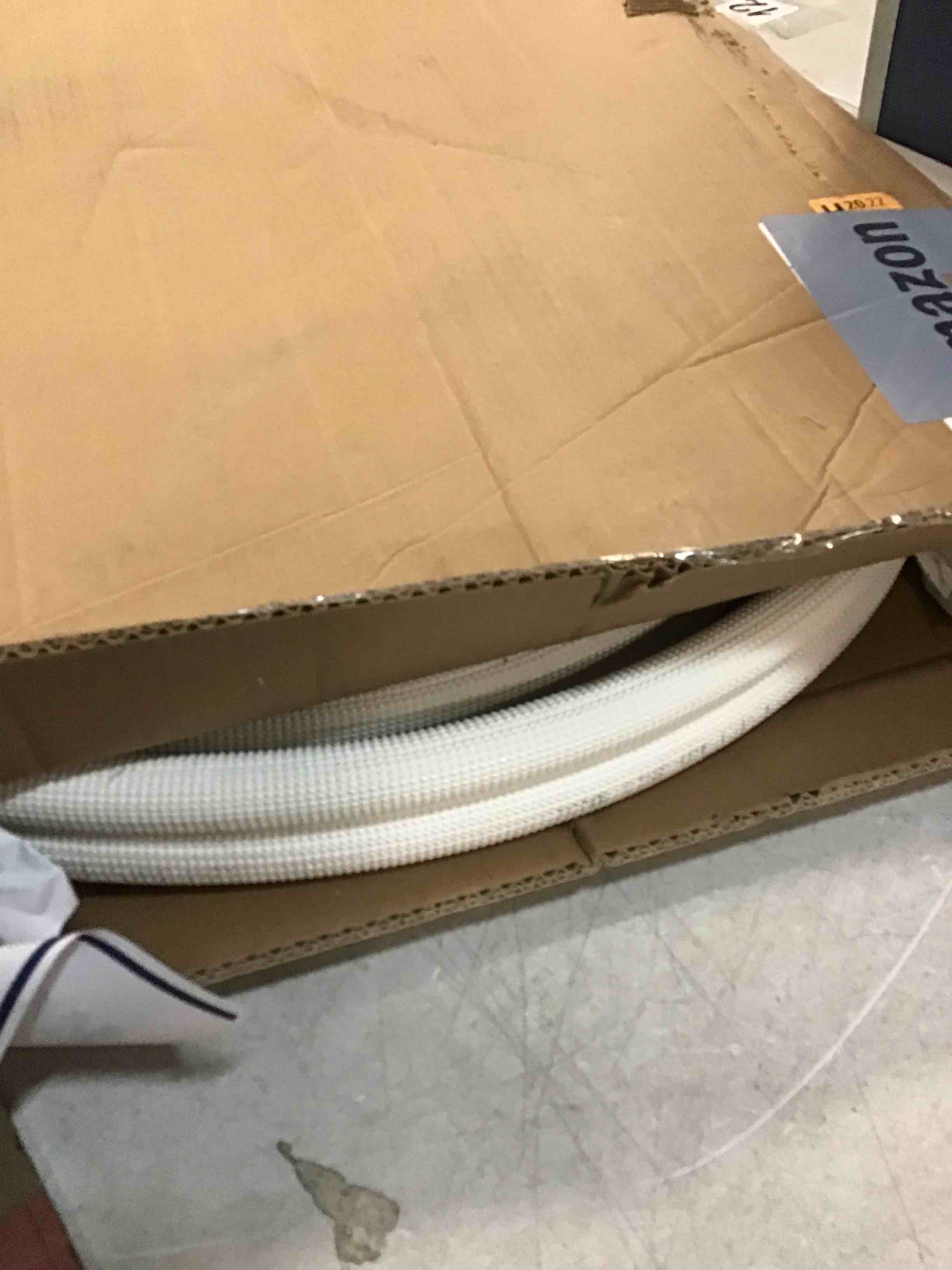 https://s3.amazonaws.com/lotting-images-prod/bidfta/BLU6693486_1722431202603.jpeg